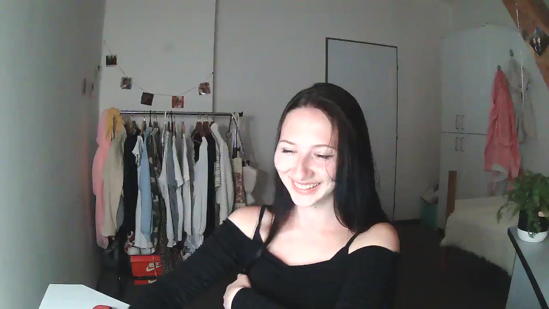 Gallery image thumbnail from katy8kitty's myfreecams stream on, 09/14/2023, 23:59 image 19 of 20