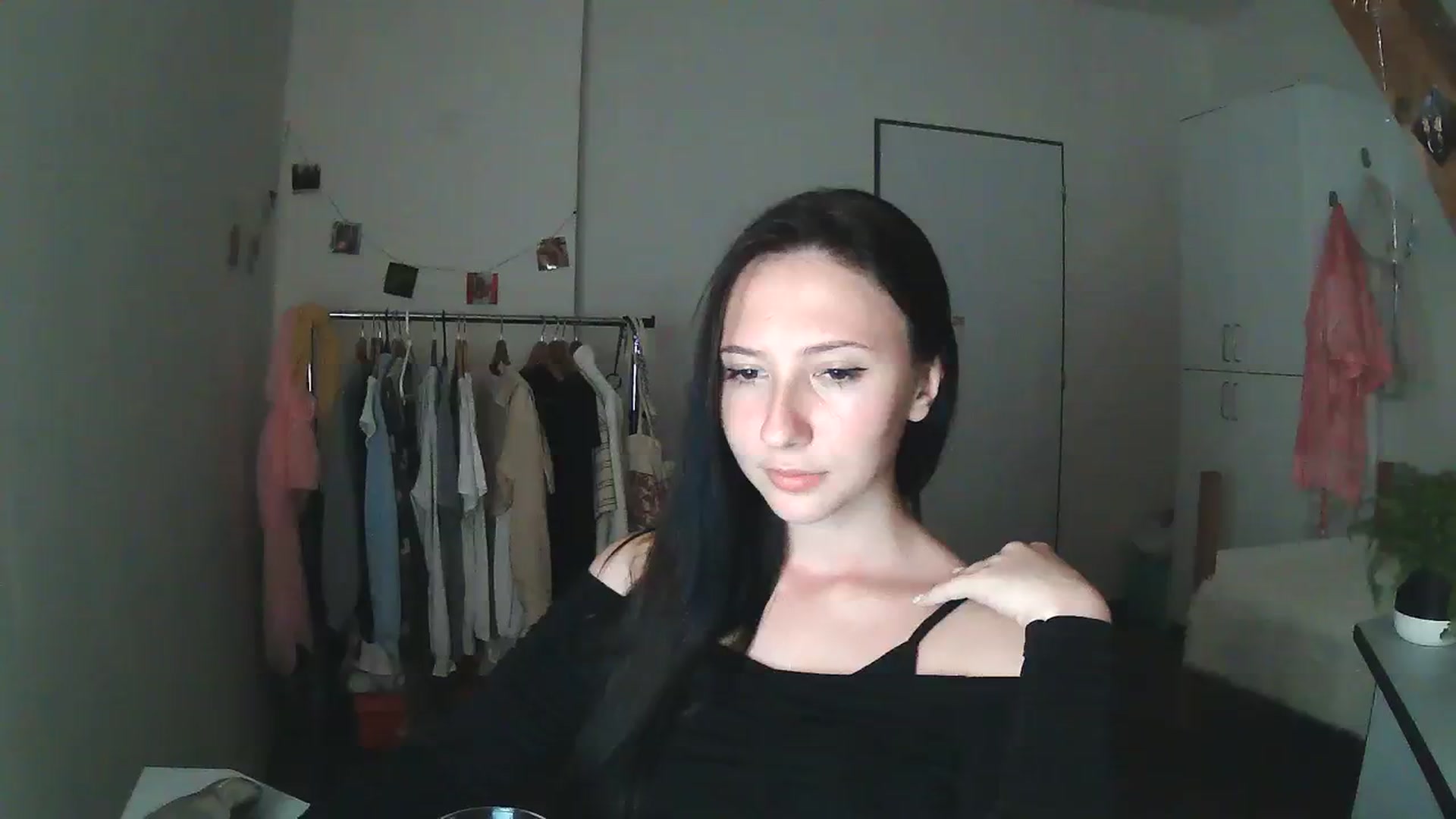 Gallery image thumbnail from katy8kitty's myfreecams stream on, 09/15/2023, 23:22 image 14 of 20
