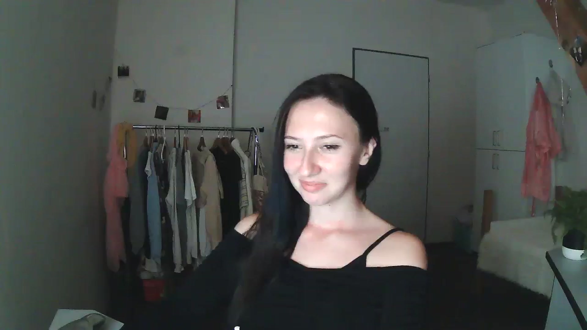 Gallery image thumbnail from katy8kitty's myfreecams stream on, 09/15/2023, 23:22 image 13 of 20