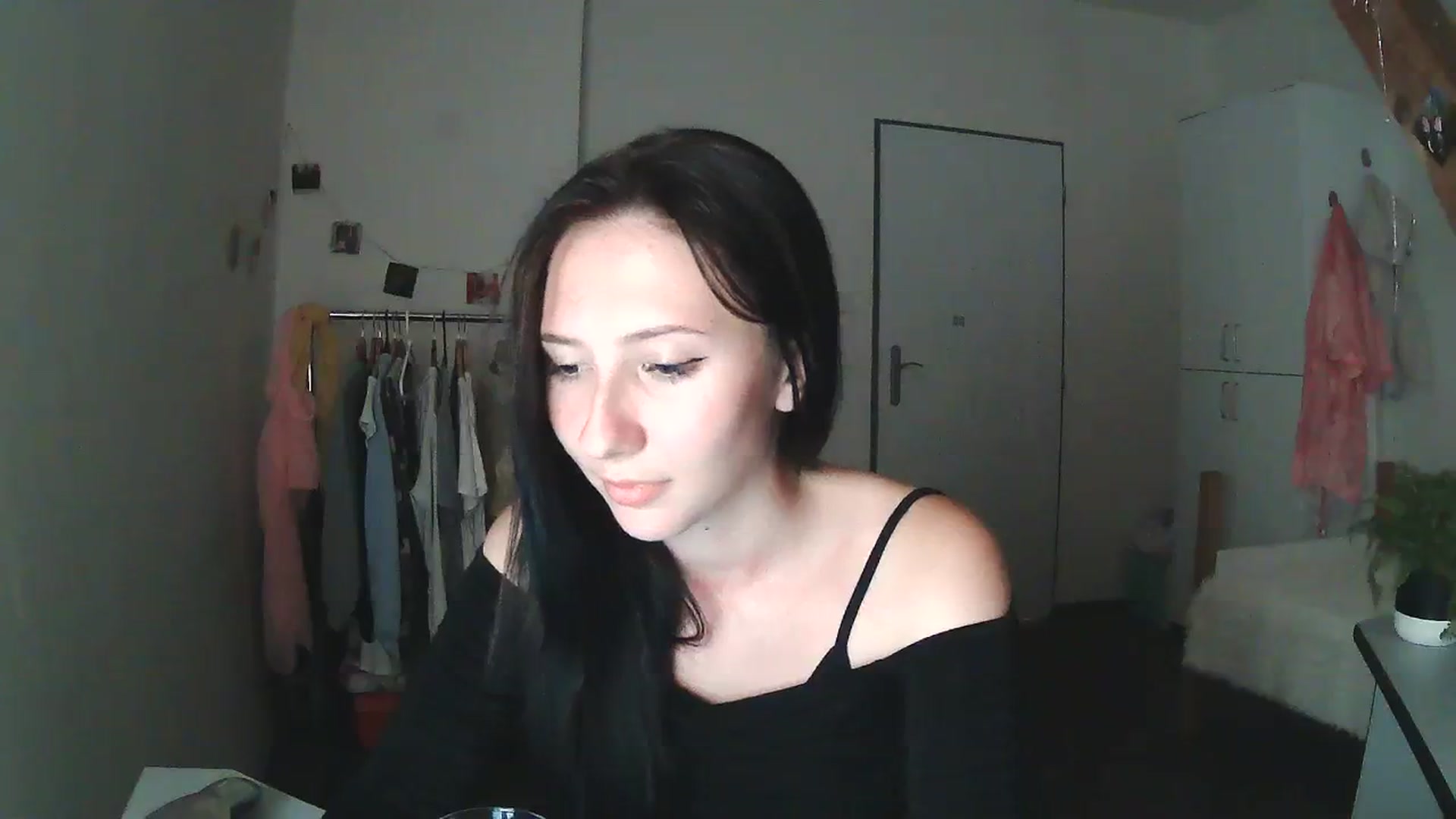Gallery image thumbnail from katy8kitty's myfreecams stream on, 09/15/2023, 23:22 image 15 of 20