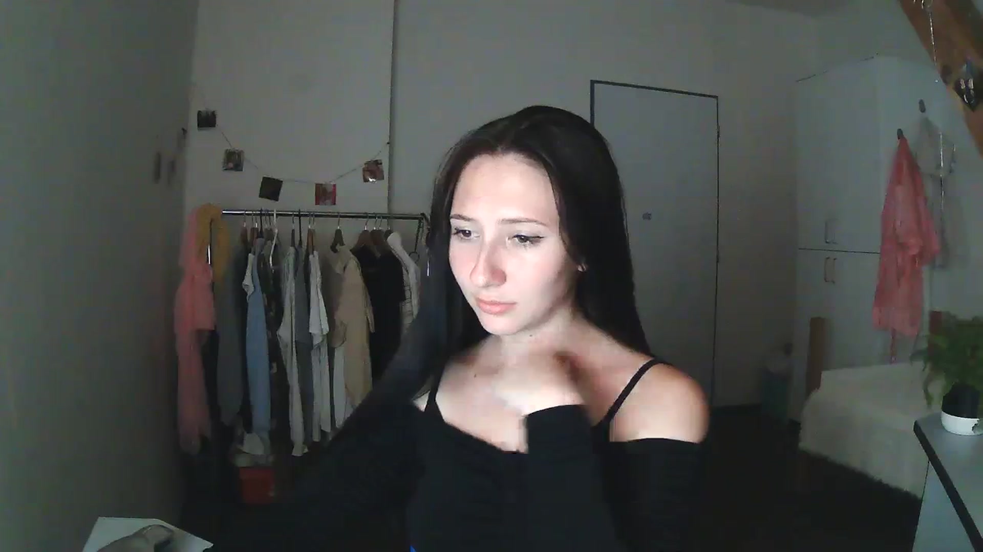Gallery image thumbnail from katy8kitty's myfreecams stream on, 09/15/2023, 23:22 image 3 of 20