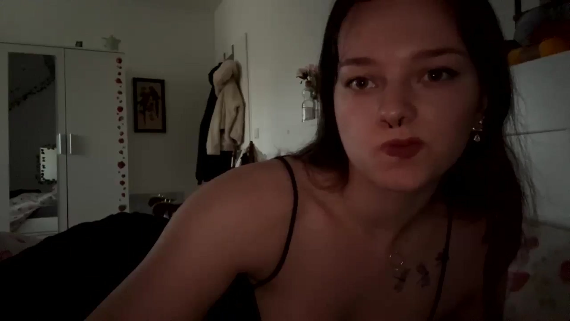 Gallery image thumbnail from katydarkbloom's myfreecams stream on, 04/13/2025, 18:03 image 13 of 20