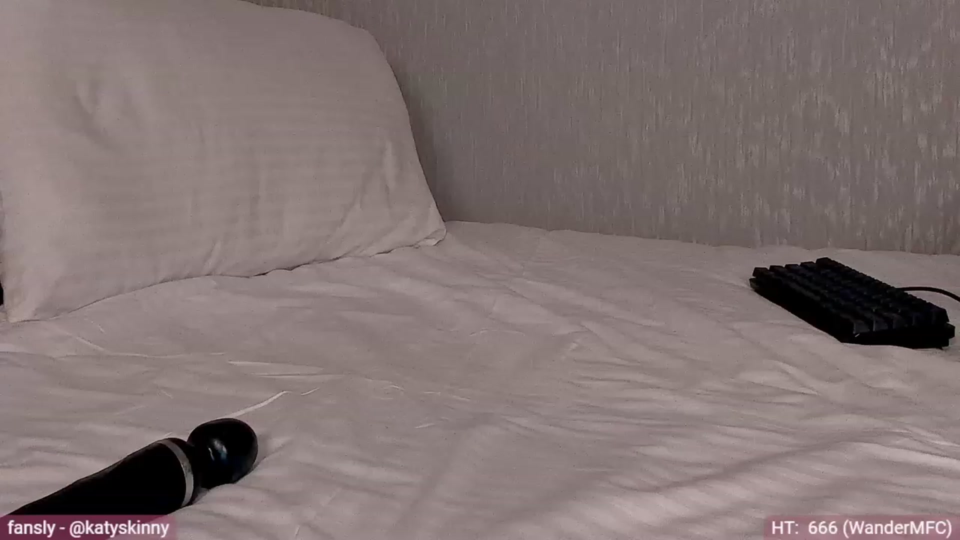 Gallery image thumbnail from katyskinny's myfreecams stream on, 12/03/2022, 15:40 image 9 of 20