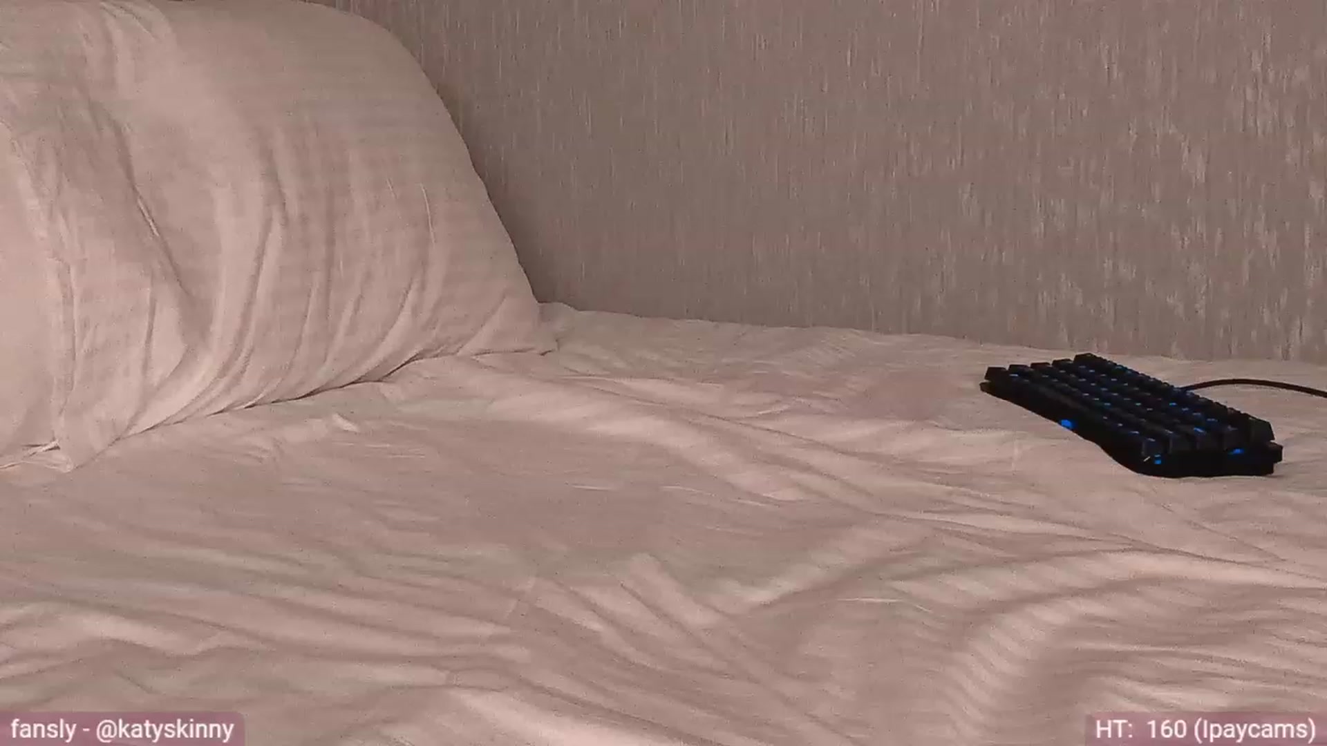 Gallery image thumbnail from katyskinny's myfreecams stream on, 12/16/2022, 15:45 image 10 of 20