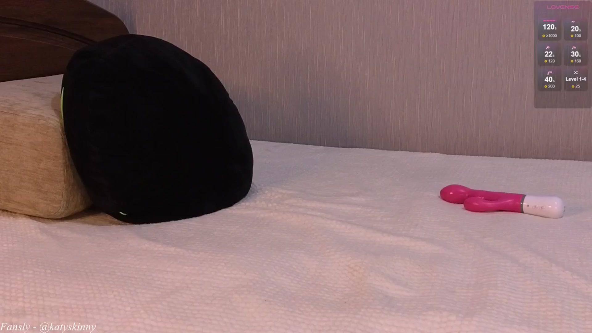 Gallery image thumbnail from katyskinny's myfreecams stream on, 06/25/2024, 17:59 image 17 of 20