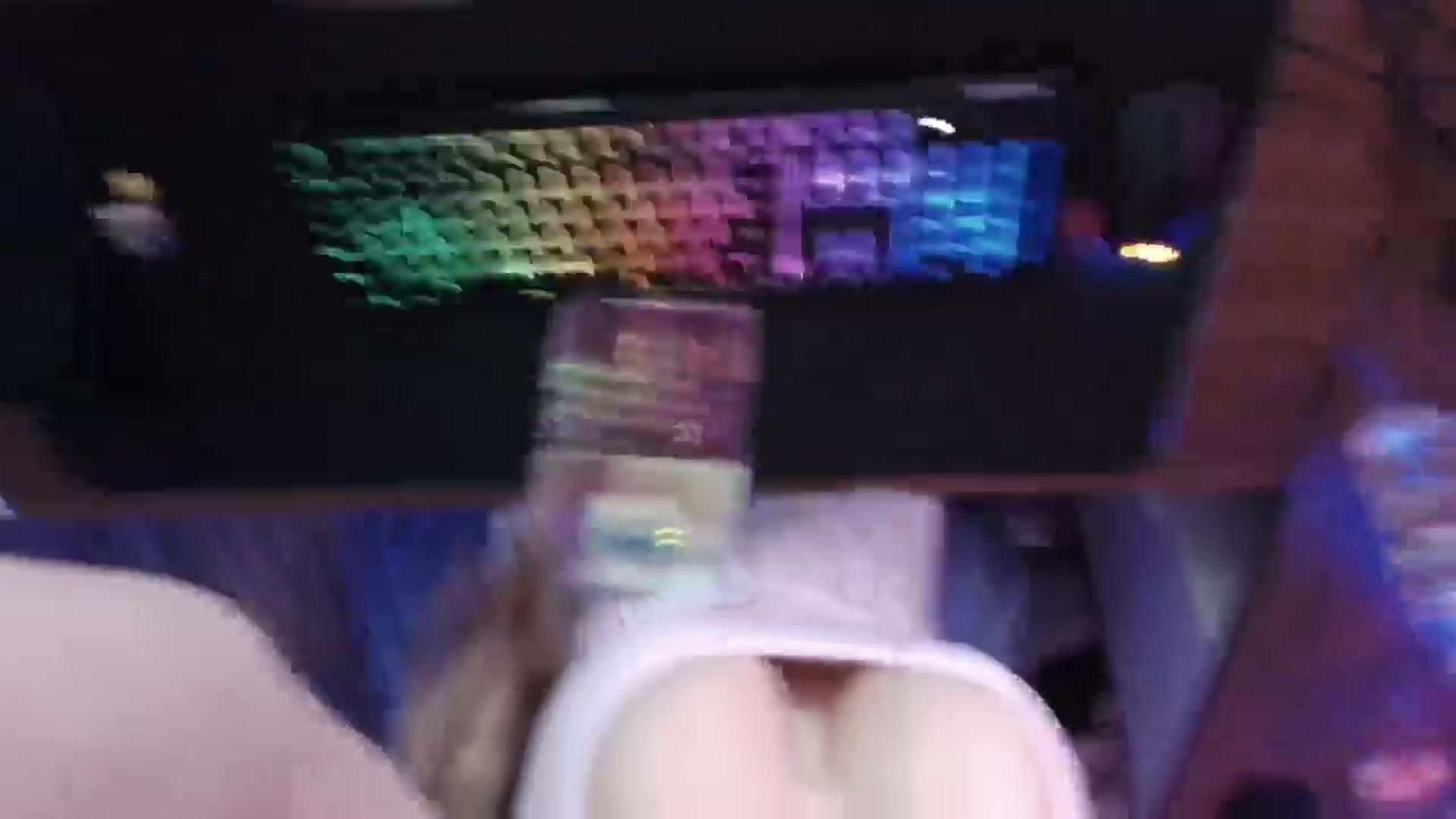 Gallery image thumbnail from kaydolll's myfreecams stream on, 04/13/2025, 05:45 image 7 of 20
