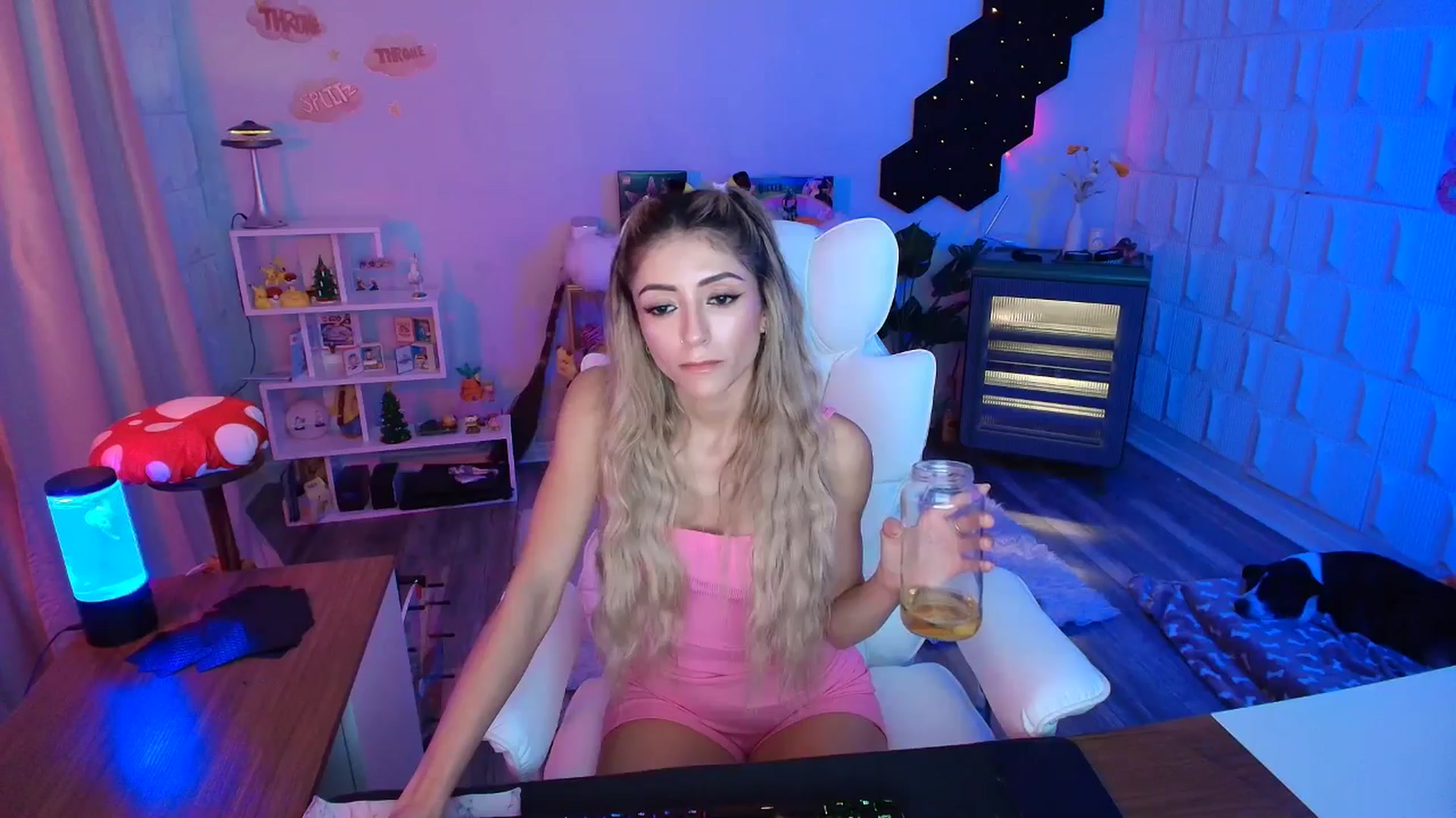 Gallery image thumbnail from kaydolll's myfreecams stream on, 11/30/2025, 09:17 image 20 of 20