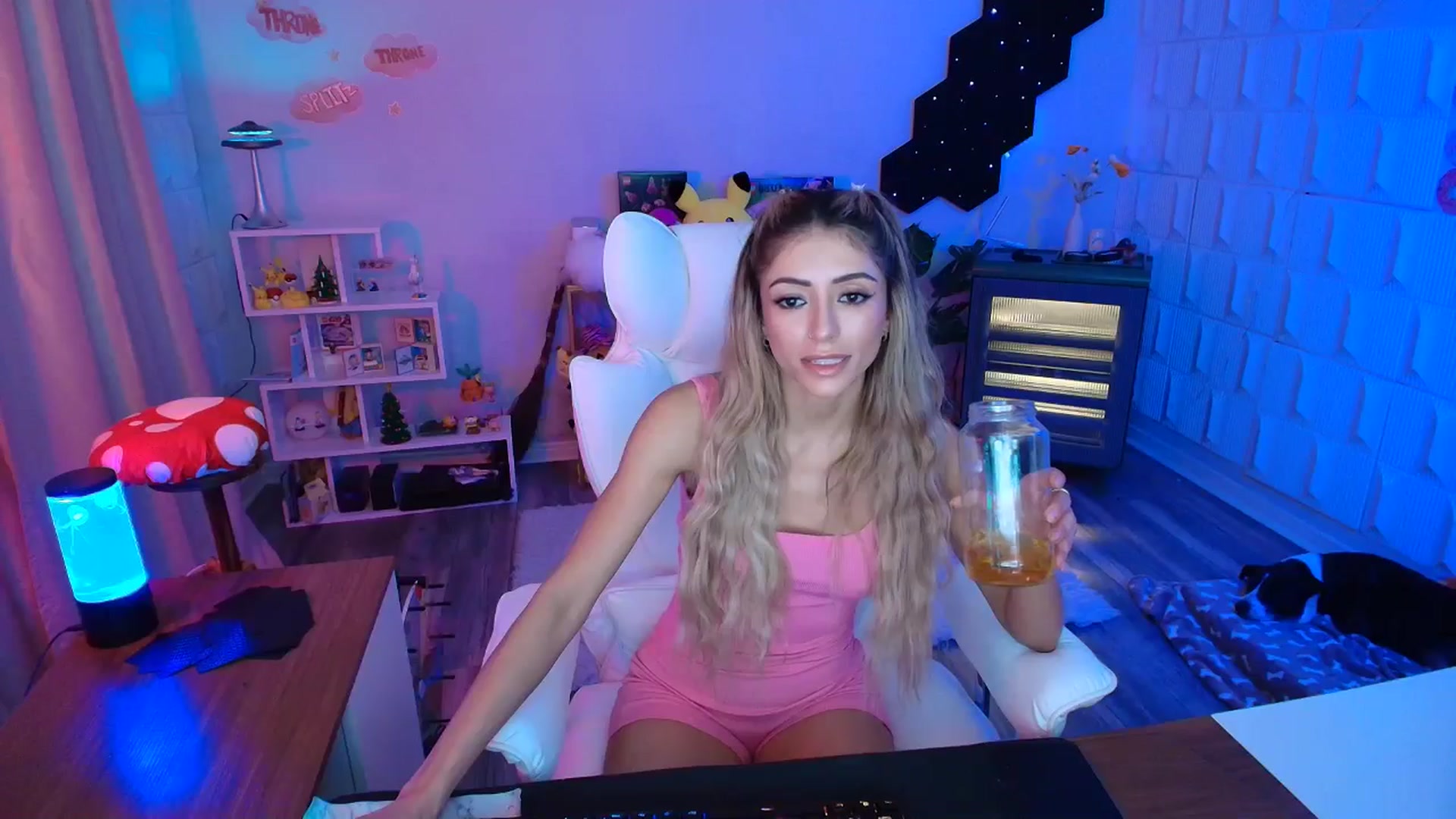 Gallery image thumbnail from kaydolll's myfreecams stream on, 11/30/2025, 09:17 image 13 of 20