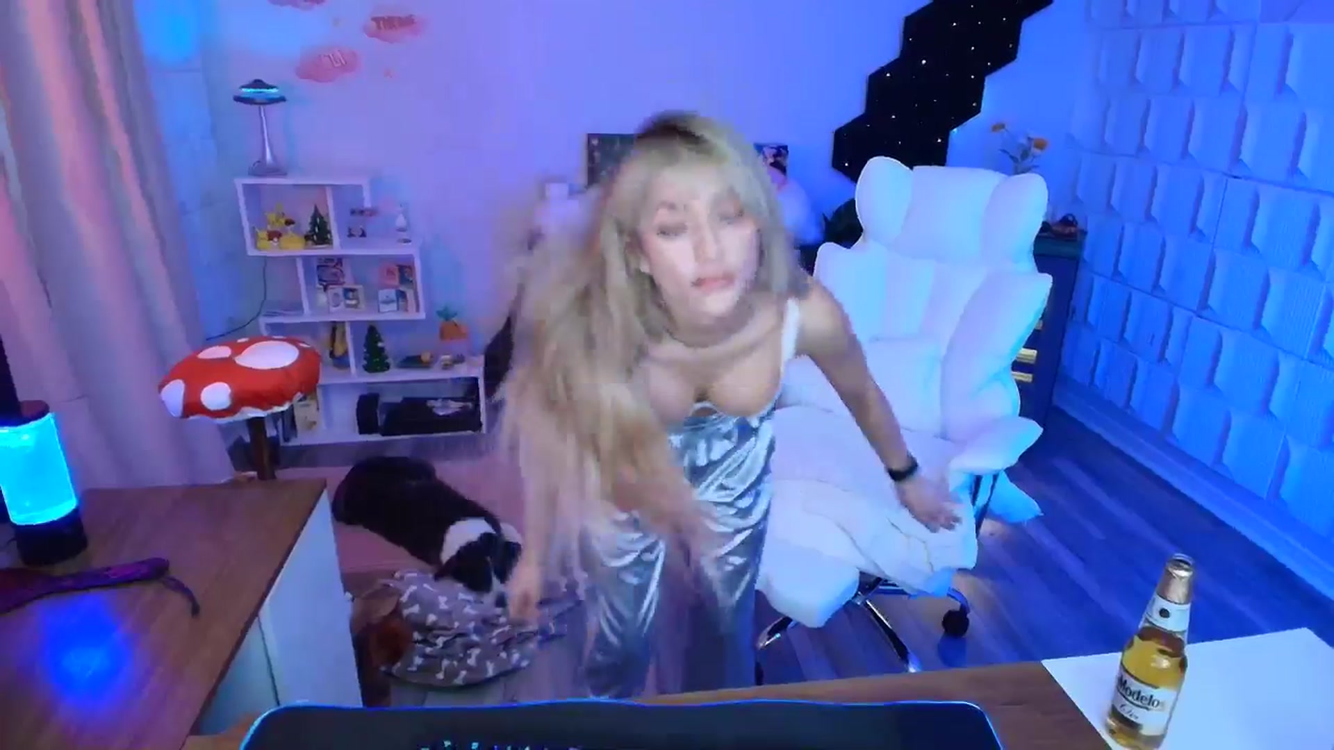 Gallery image thumbnail from kaydolll's myfreecams stream on, 02/12/2026, 04:59 image 10 of 20