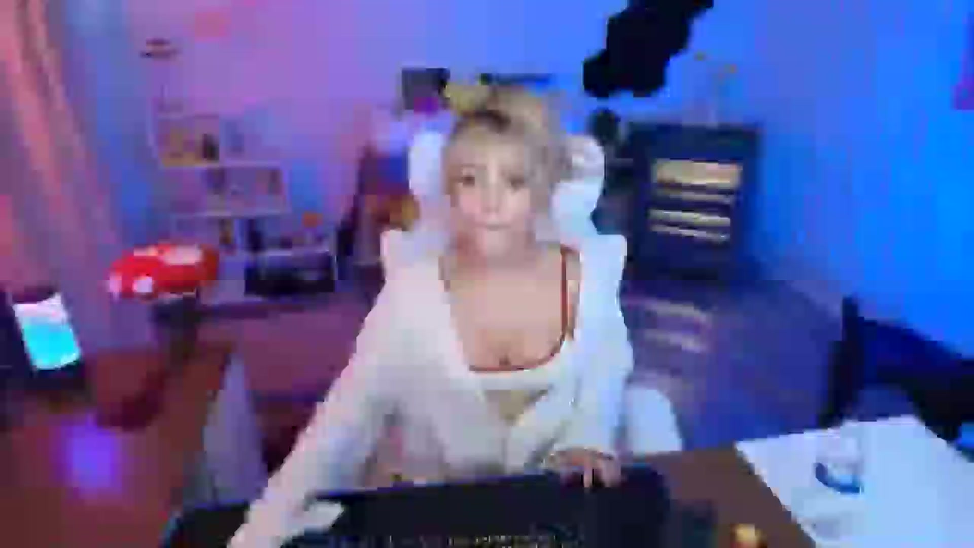 Gallery image thumbnail from kaydolll's myfreecams stream on, 02/27/2026, 02:09 image 19 of 20