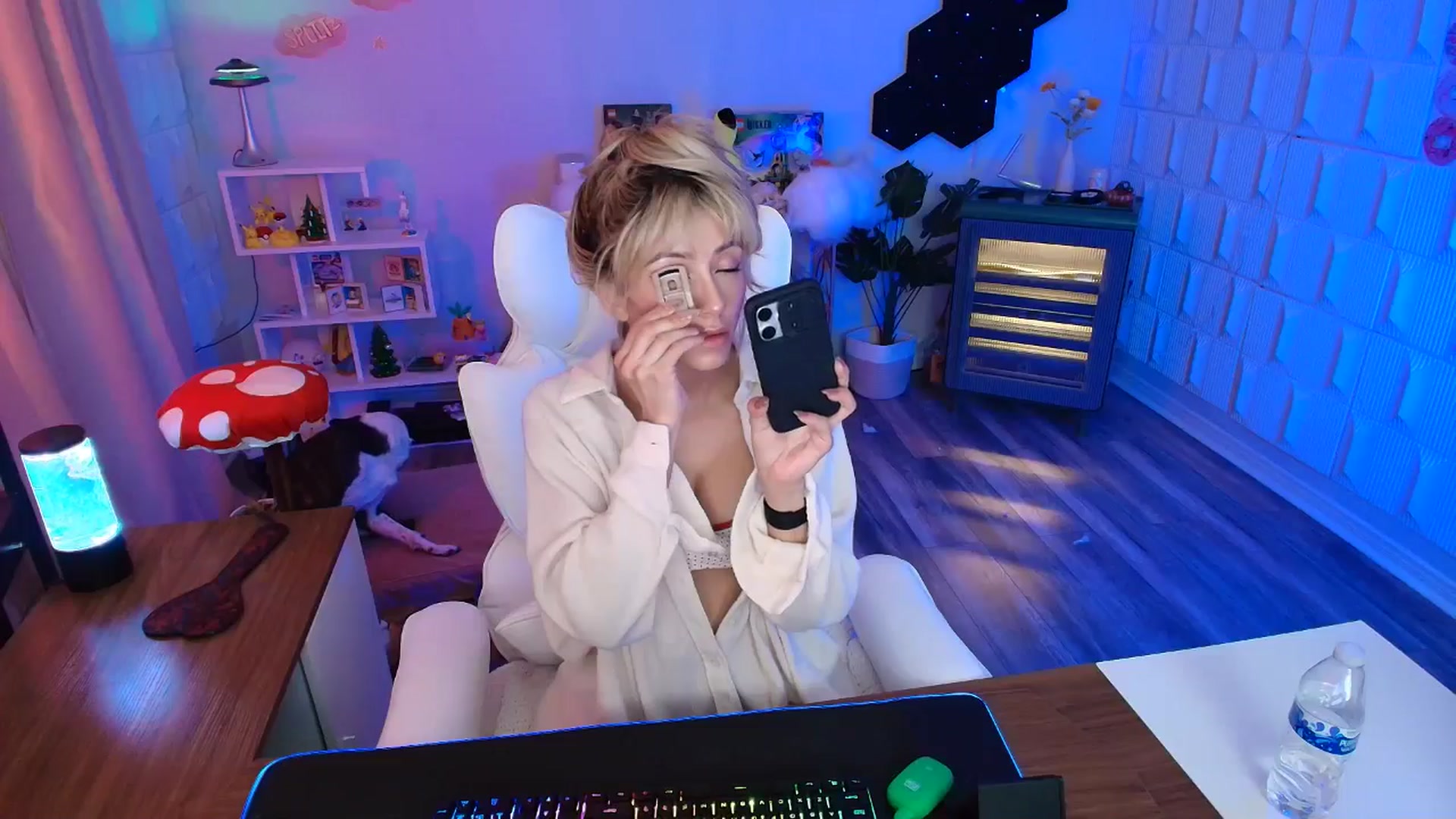 Gallery image thumbnail from kaydolll's myfreecams stream on, 02/27/2026, 02:09 image 14 of 20