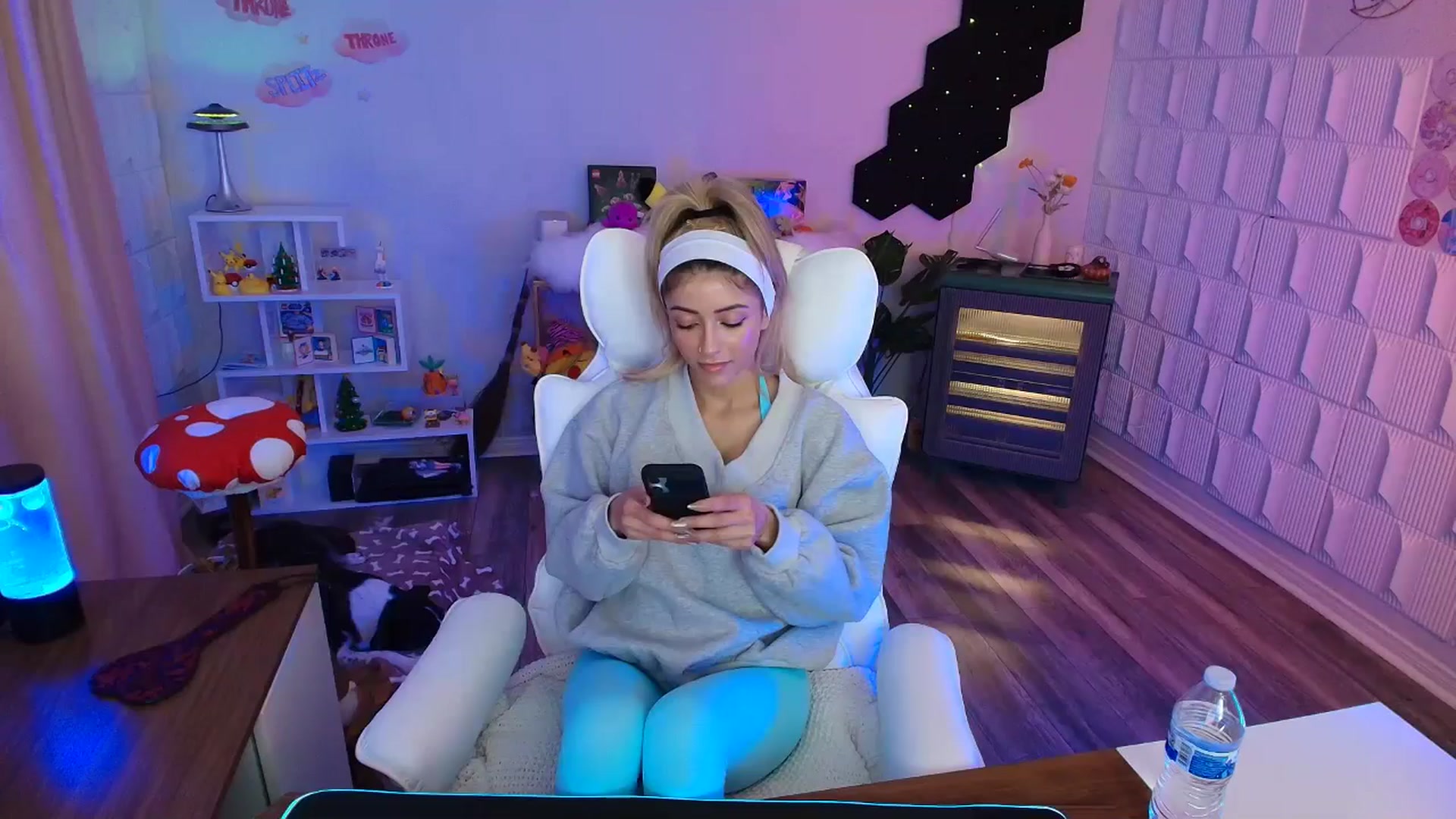 Gallery image thumbnail from kaydolll's myfreecams stream on, 02/27/2026, 21:59 image 3 of 20