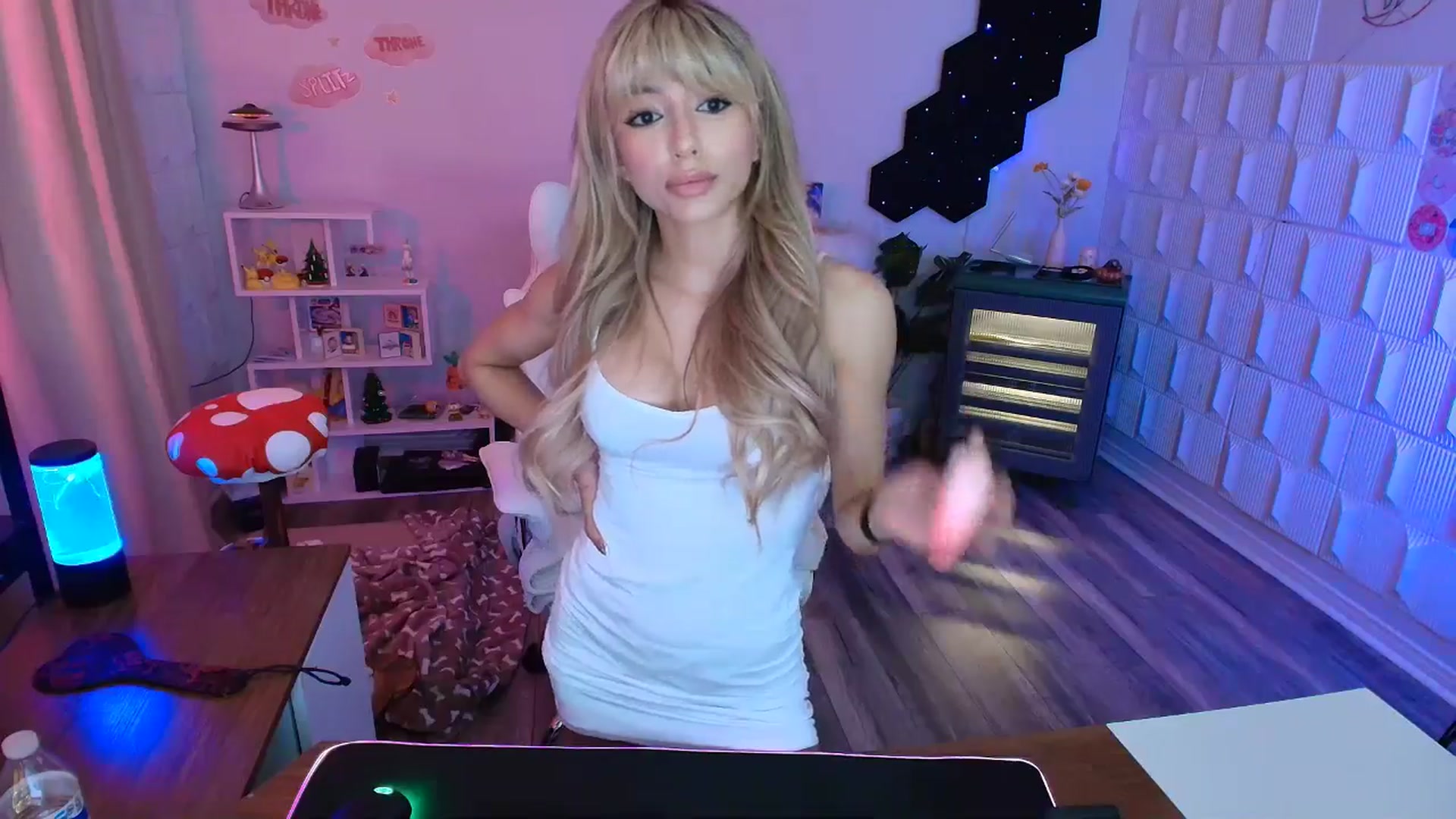 Gallery image thumbnail from kaydolll's myfreecams stream on, 02/28/2026, 21:52 image 20 of 20