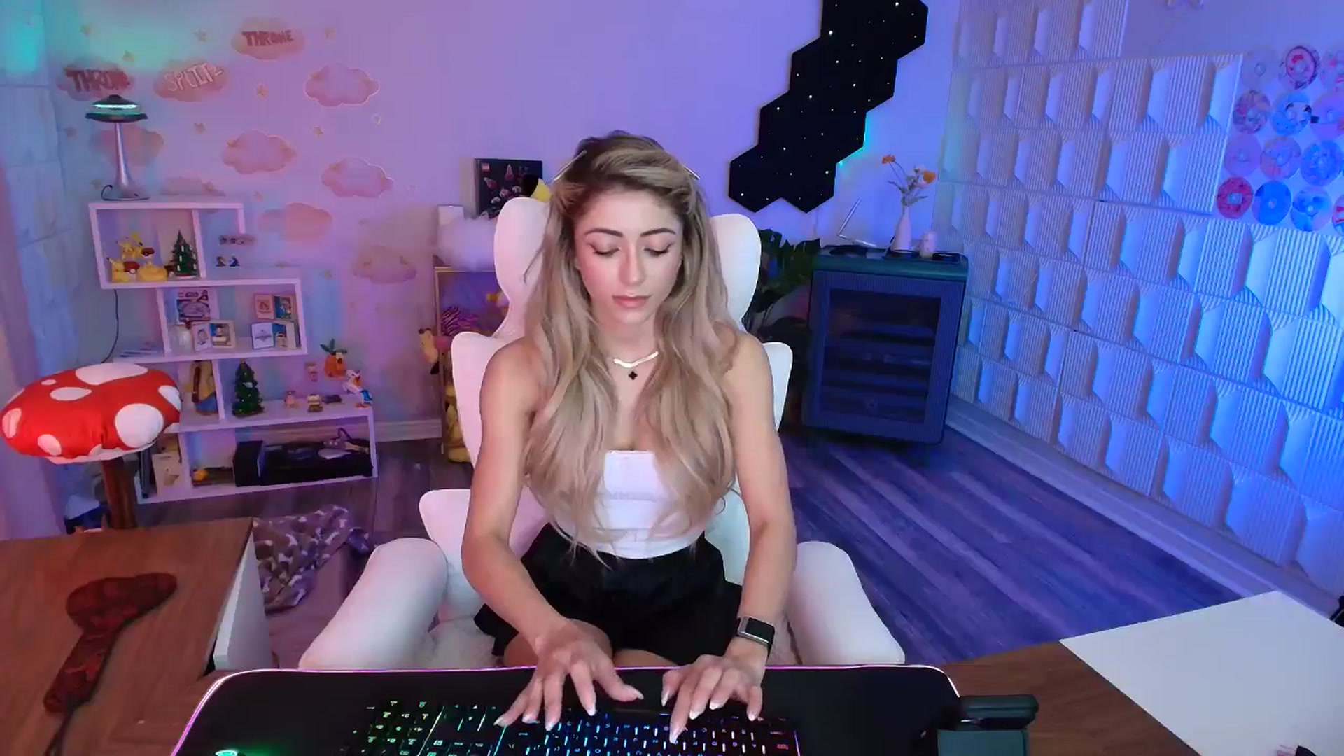 Gallery image thumbnail from kaydolll's myfreecams stream on, 03/14/2026, 05:37 image 20 of 20