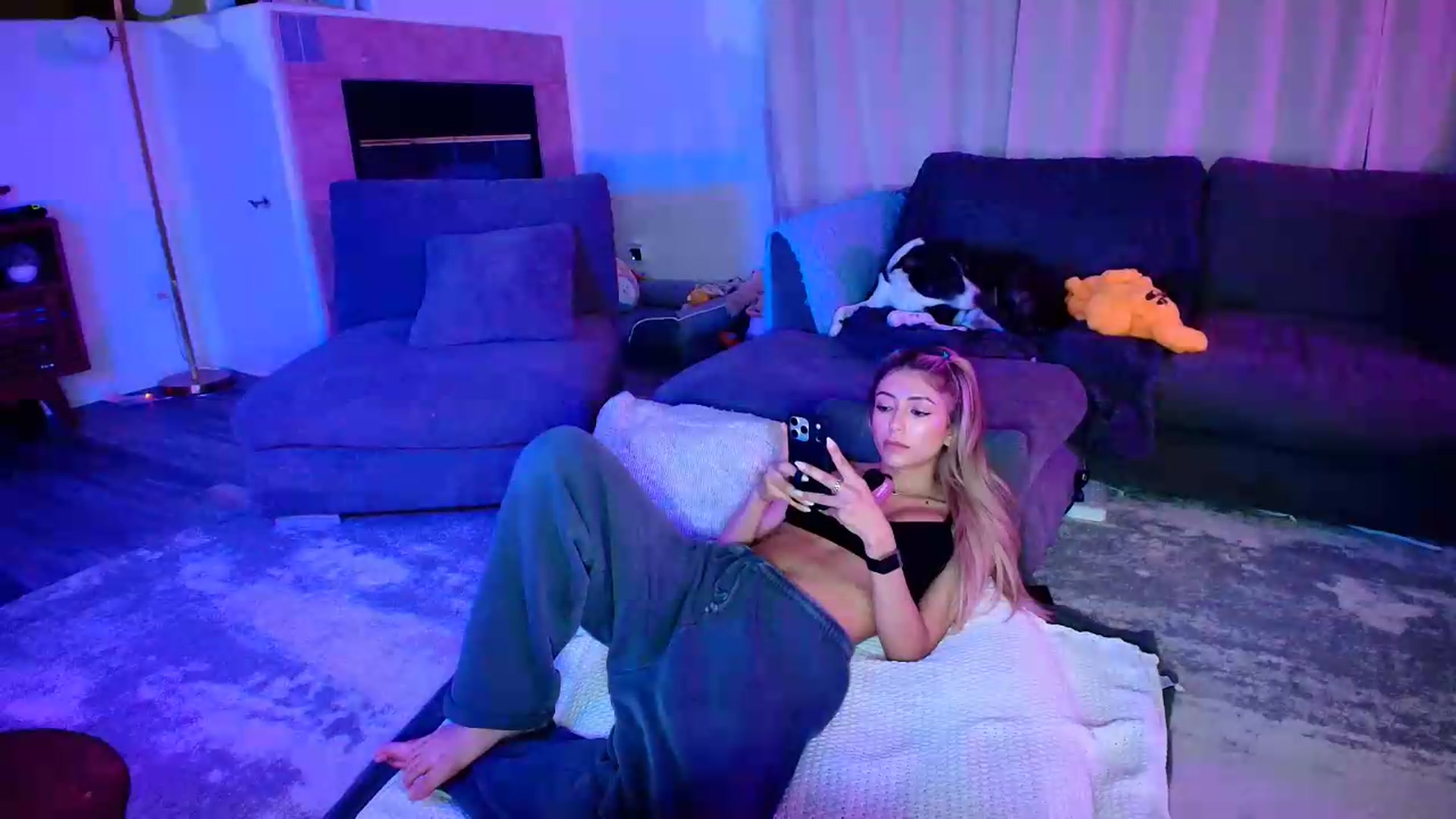 Gallery image thumbnail from kaydolll's myfreecams stream on, 06/16/2026, 06:28 image 20 of 20