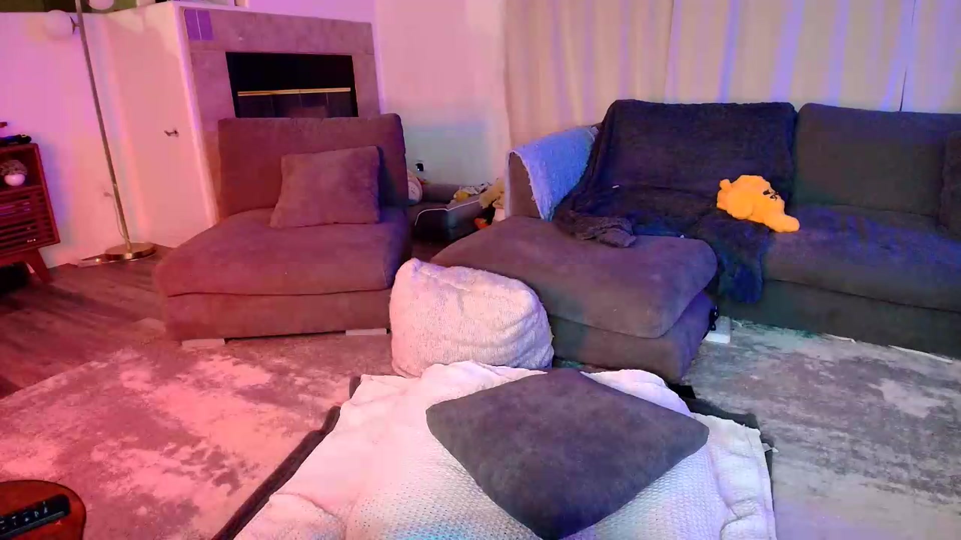 Gallery image thumbnail from kaydolll's myfreecams stream on, 06/16/2026, 08:08 image 4 of 20