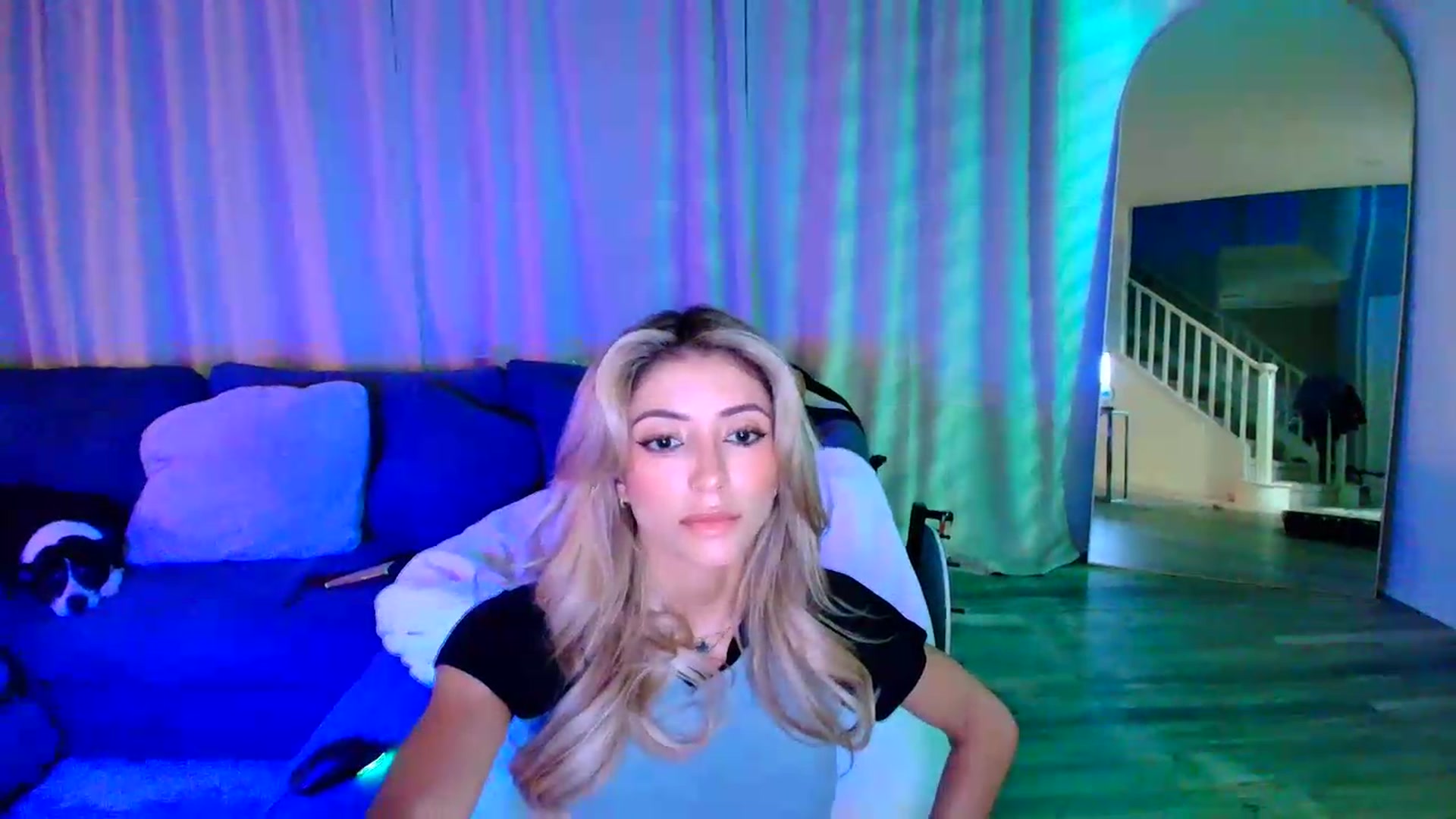 Gallery image thumbnail from kaydolll's myfreecams stream on, 06/19/2026, 05:46 image 6 of 20