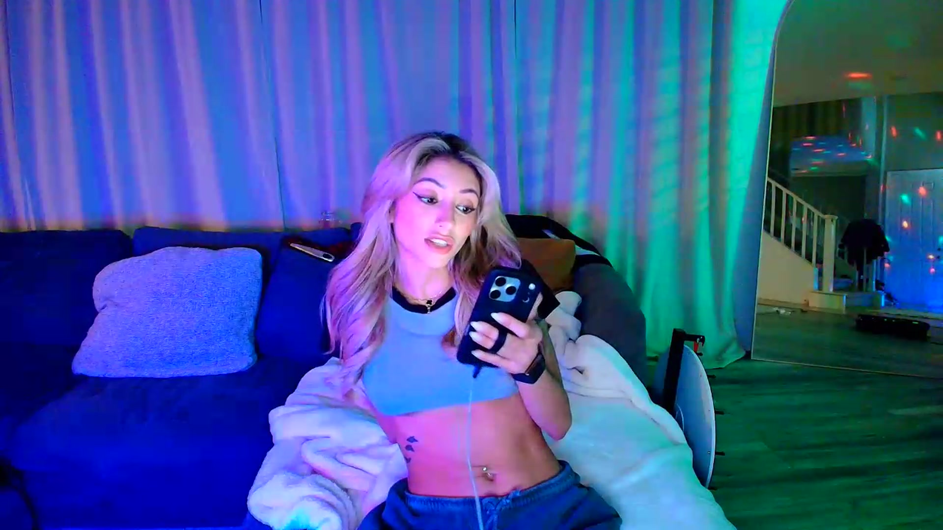 Gallery image thumbnail from kaydolll's myfreecams stream on, 06/19/2026, 06:29 image 18 of 20