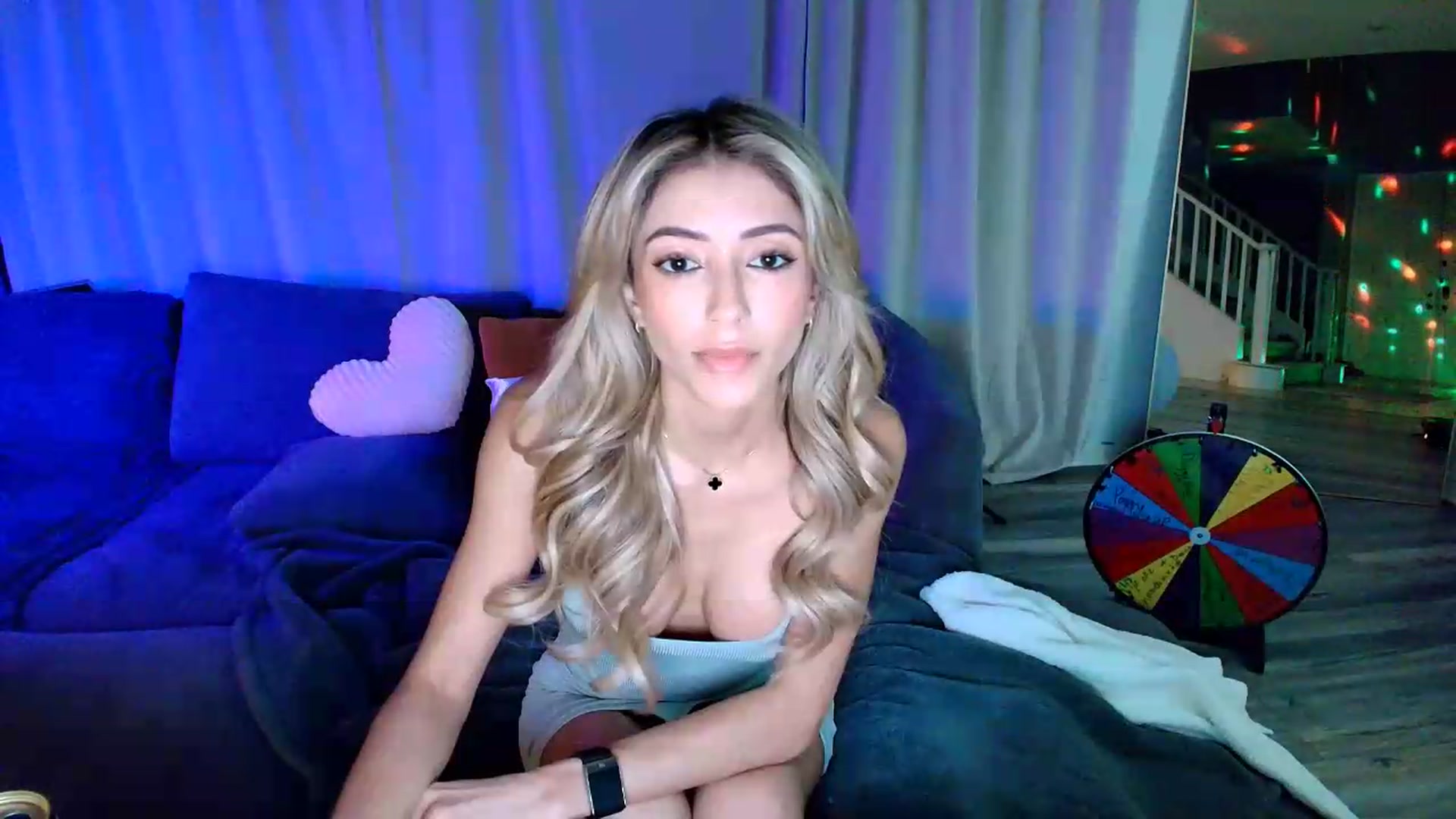 Gallery image thumbnail from kaydolll's myfreecams stream on, 06/23/2026, 03:52 image 19 of 20