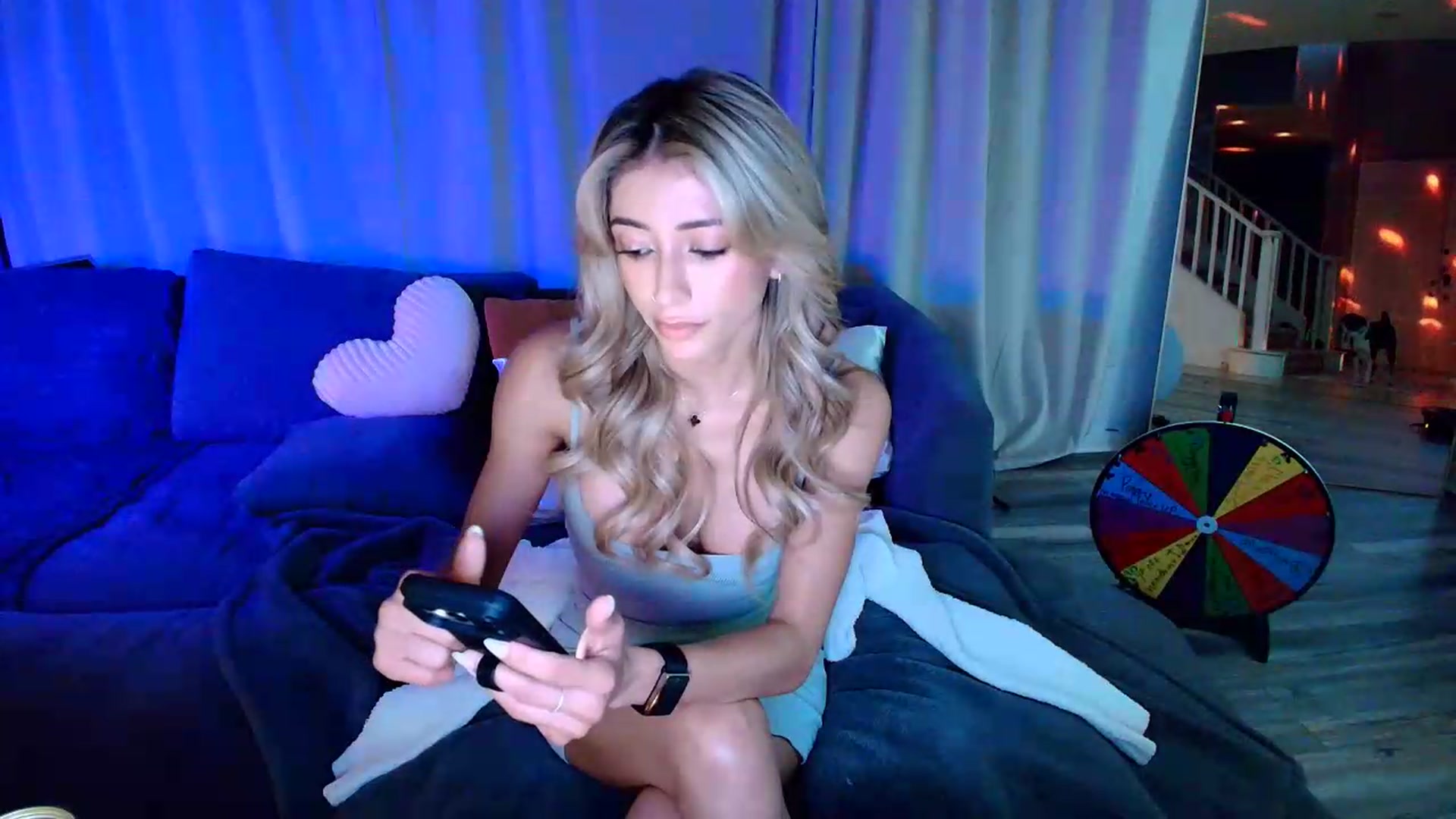 Gallery image thumbnail from kaydolll's myfreecams stream on, 06/23/2026, 03:52 image 10 of 20