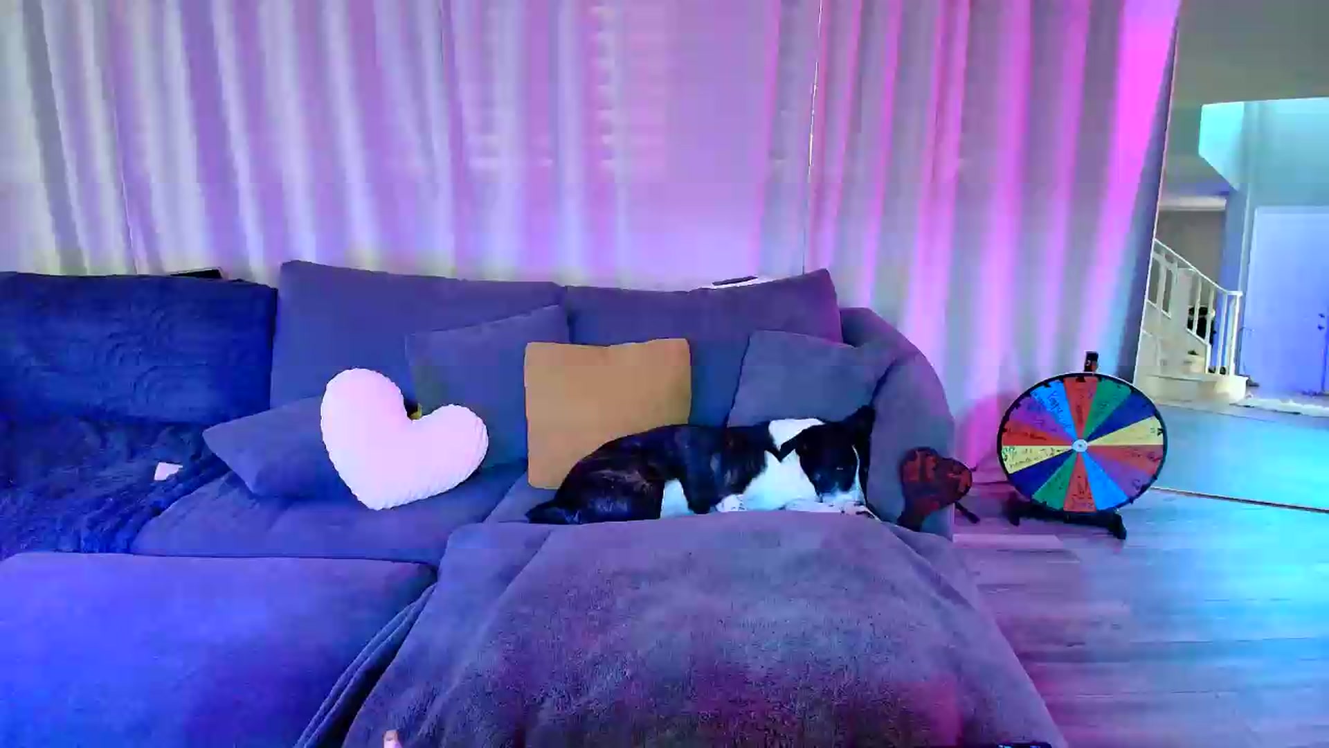 Gallery image thumbnail from kaydolll's myfreecams stream on, 06/25/2026, 24:35 image 1 of 20