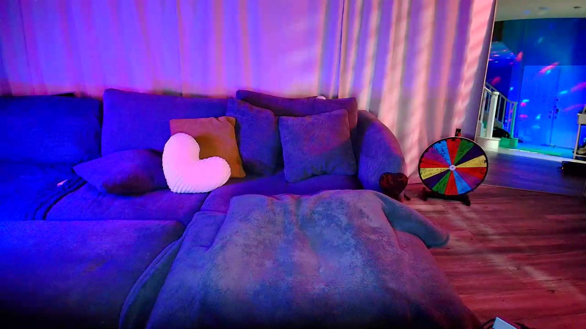Gallery image thumbnail from kaydolll's myfreecams stream on, 06/25/2026, 05:33 image 5 of 20