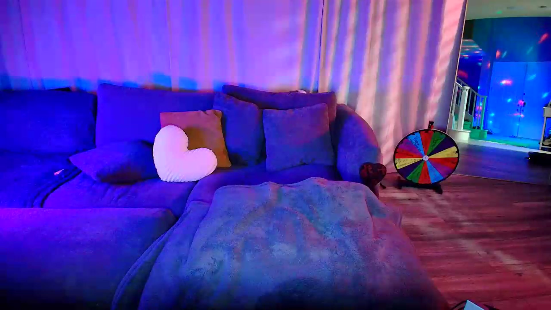 Gallery image thumbnail from kaydolll's myfreecams stream on, 06/25/2026, 05:33 image 20 of 20
