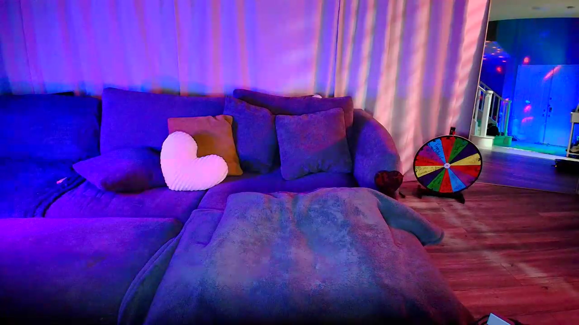 Gallery image thumbnail from kaydolll's myfreecams stream on, 06/25/2026, 05:33 image 6 of 20
