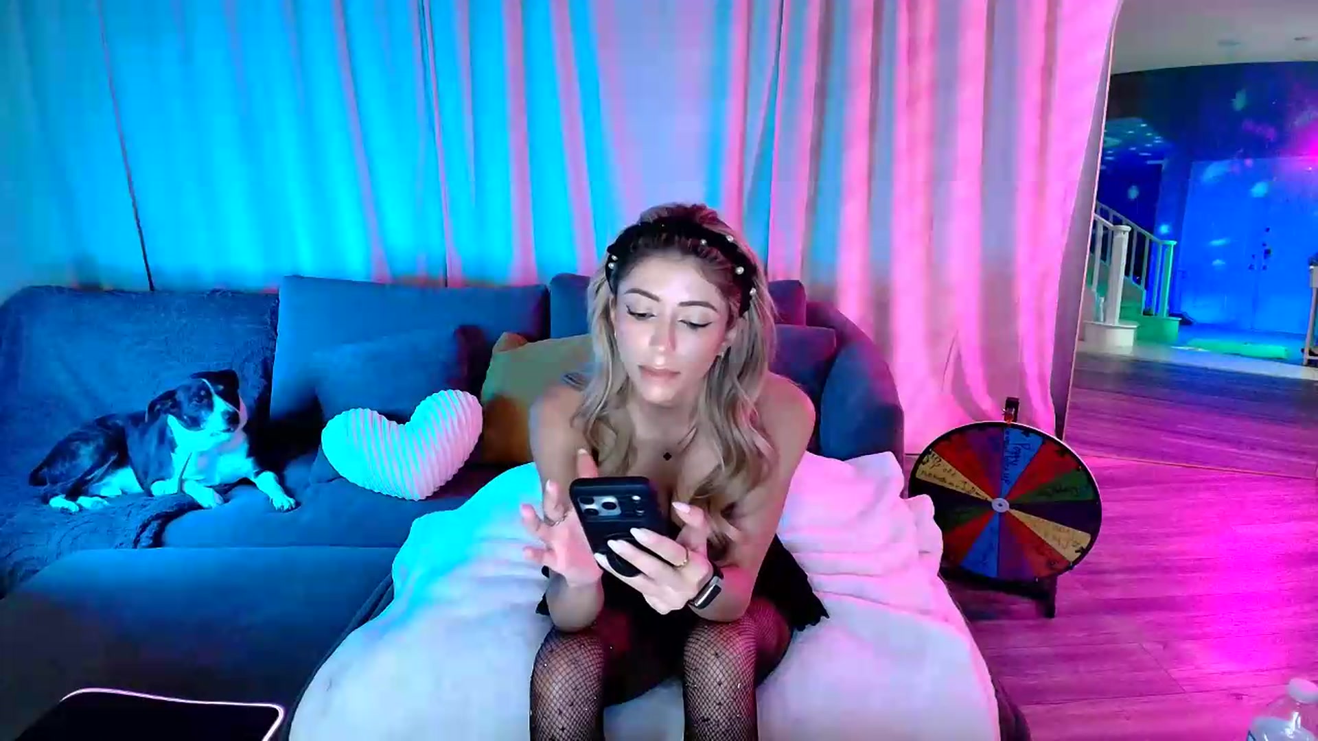 Gallery image thumbnail from kaydolll's myfreecams stream on, 07/01/2026, 06:06 image 18 of 20