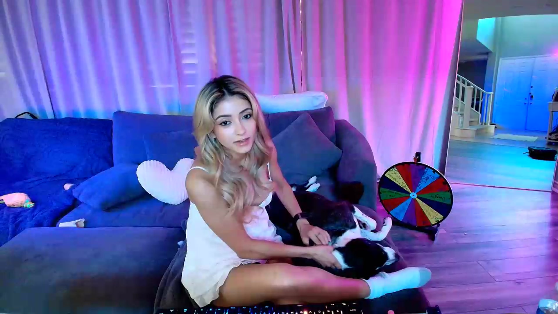 Gallery image thumbnail from kaydolll's myfreecams stream on, 07/11/2026, 03:00 image 11 of 20