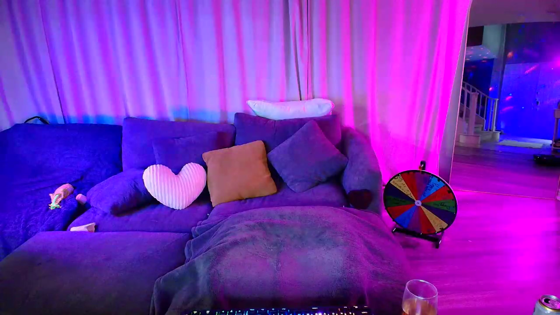 Gallery image thumbnail from kaydolll's myfreecams stream on, 07/11/2026, 04:40 image 3 of 20