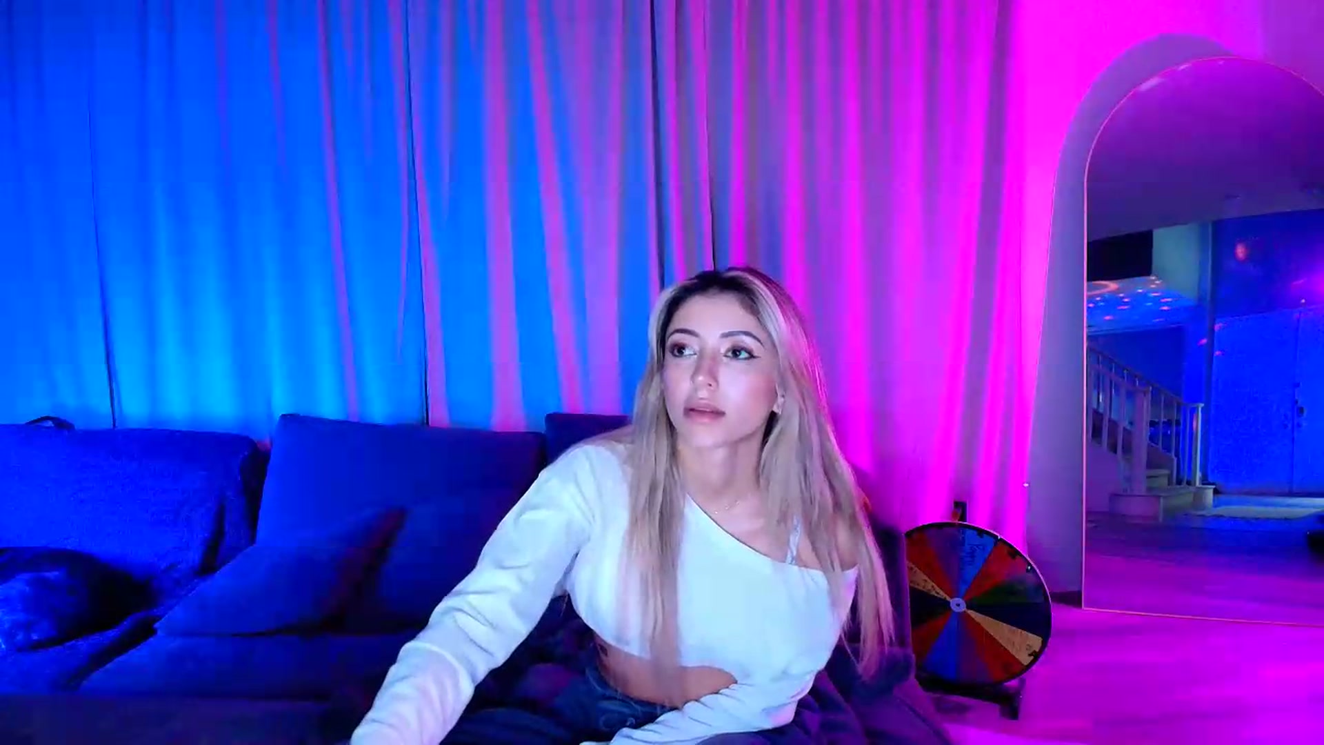 Gallery image thumbnail from kaydolll's myfreecams stream on, 07/21/2026, 05:20 image 8 of 20
