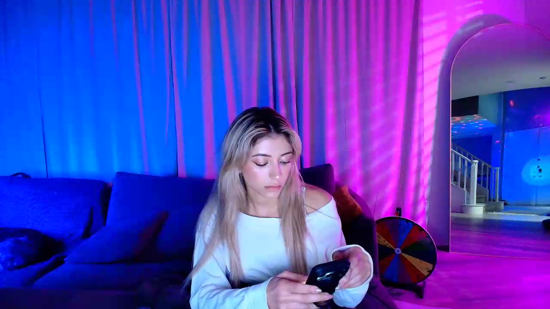 Gallery image thumbnail from kaydolll's myfreecams stream on, 07/21/2026, 05:20 image 10 of 20