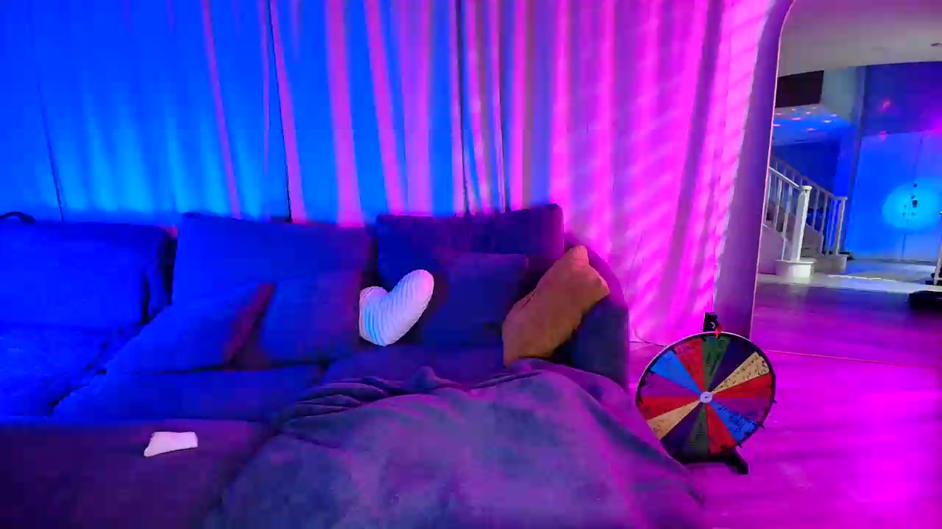 Gallery image thumbnail from kaydolll's myfreecams stream on, 07/21/2026, 06:00 image 19 of 20