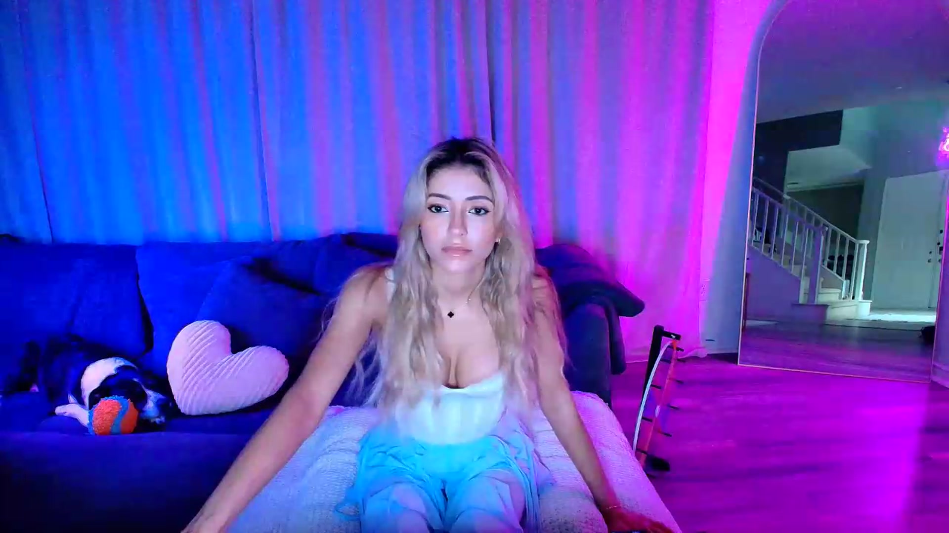 Gallery image thumbnail from kaydolll's myfreecams stream on, 07/24/2026, 03:31 image 5 of 20
