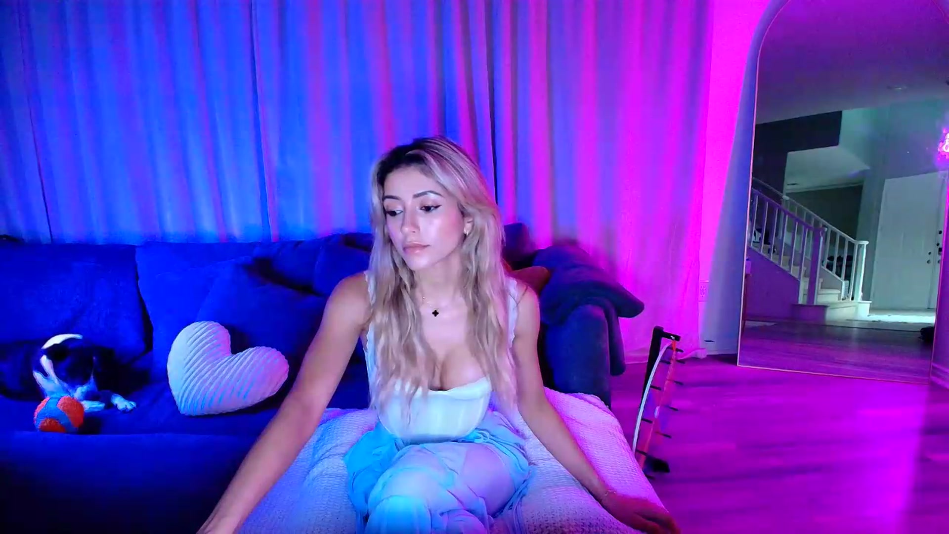 Gallery image thumbnail from kaydolll's myfreecams stream on, 07/24/2026, 03:31 image 17 of 20
