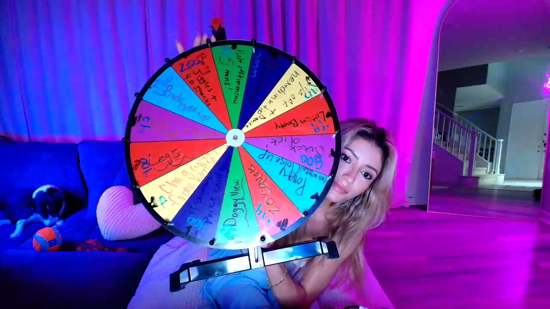Gallery image thumbnail from kaydolll's myfreecams stream on, 07/24/2026, 04:07 image 4 of 20