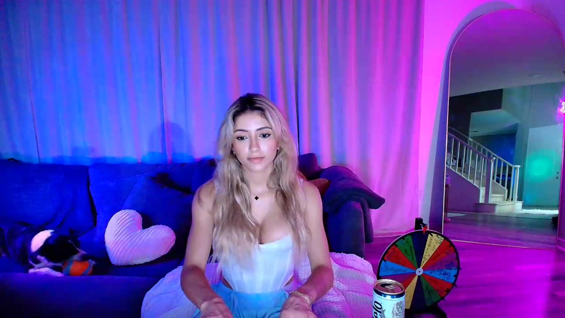 Gallery image thumbnail from kaydolll's myfreecams stream on, 07/24/2026, 06:21 image 10 of 20