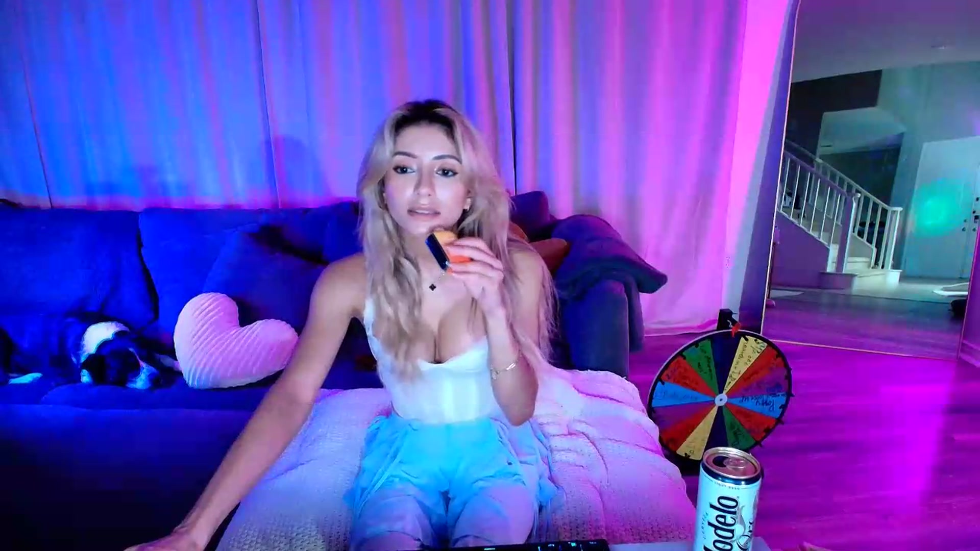 Gallery image thumbnail from kaydolll's myfreecams stream on, 07/24/2026, 06:21 image 13 of 20