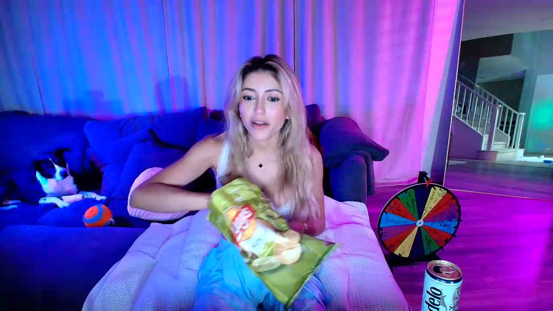 Gallery image thumbnail from kaydolll's myfreecams stream on, 07/24/2026, 09:15 image 3 of 20