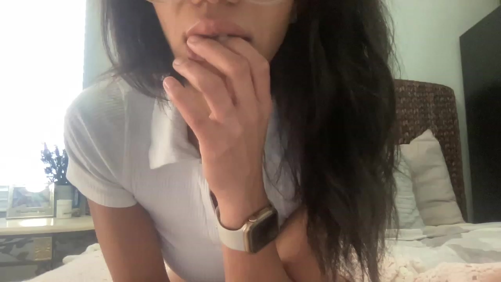 Gallery image thumbnail from kayleemarlee_'s myfreecams stream on, 03/09/2023, 17:25 image 19 of 20