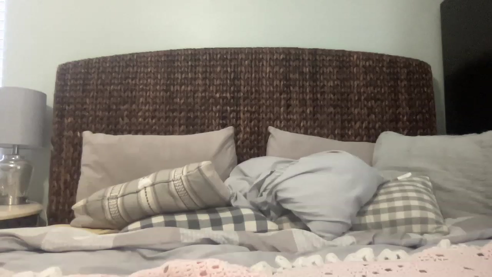 Gallery image thumbnail from kayleemarlee_'s myfreecams stream on, 03/14/2023, 16:52 image 8 of 20