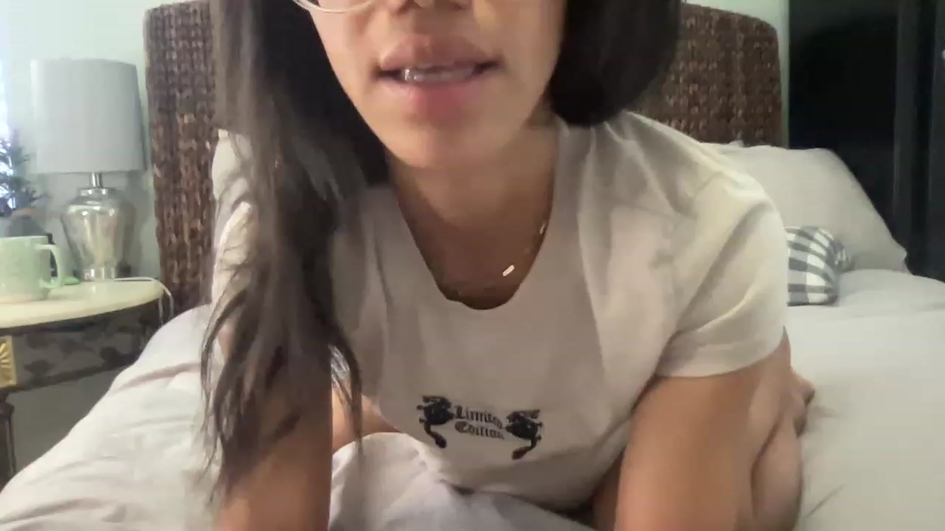 Gallery image thumbnail from kayleemarlee_'s myfreecams stream on, 03/24/2023, 18:02 image 15 of 20