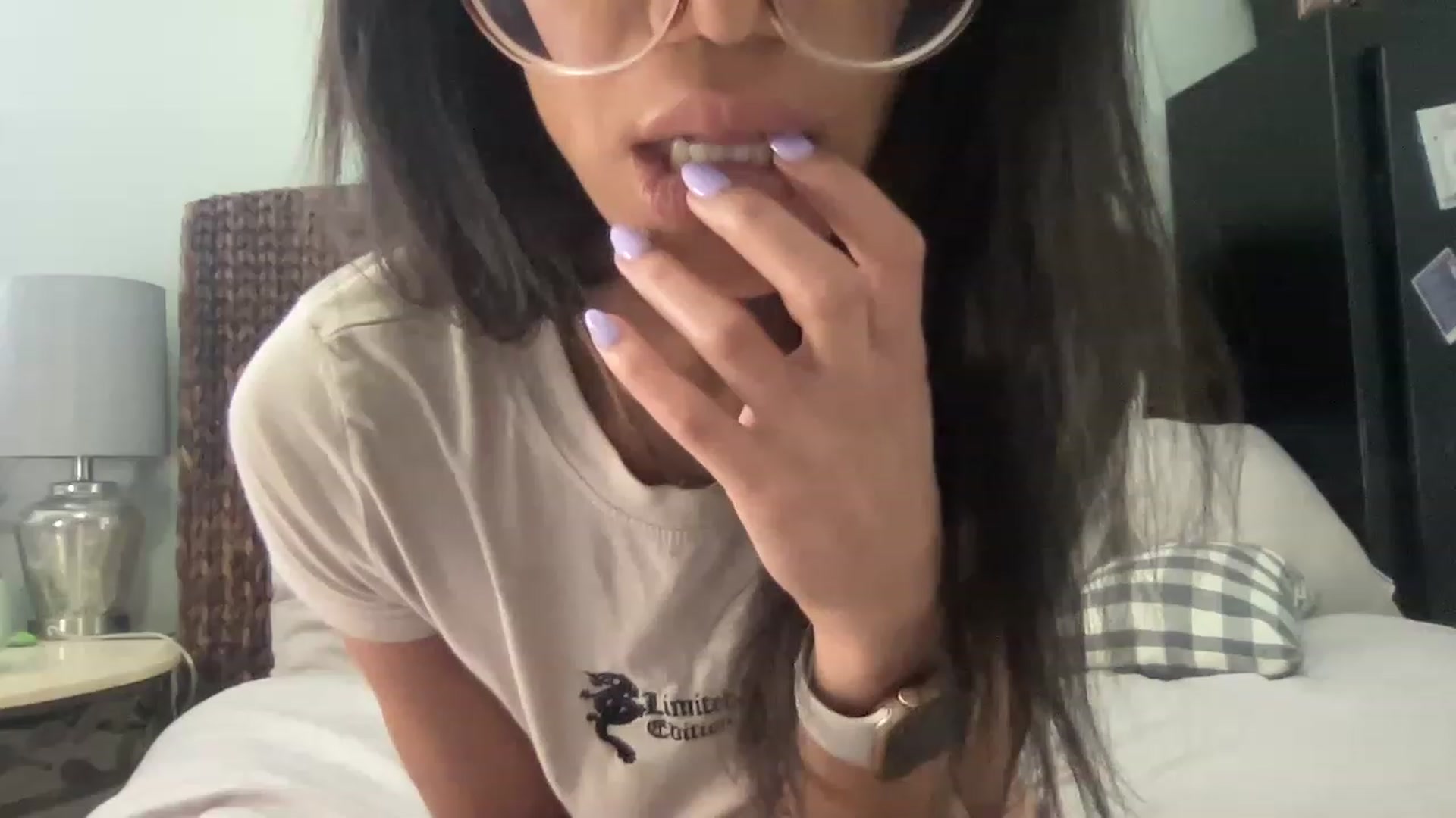 Gallery image thumbnail from kayleemarlee_'s myfreecams stream on, 03/24/2023, 18:02 image 14 of 20