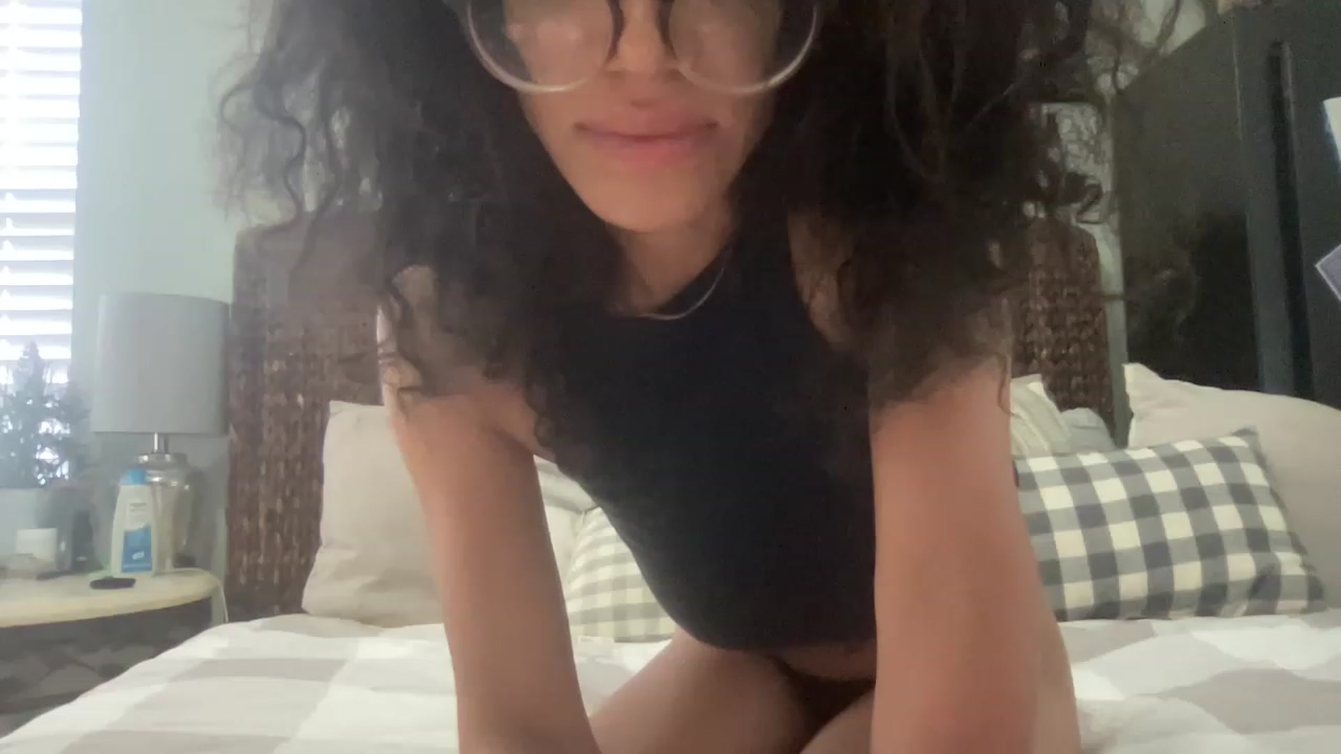 Gallery image thumbnail from kayleemarlee_'s myfreecams stream on, 03/29/2023, 15:05 image 7 of 20