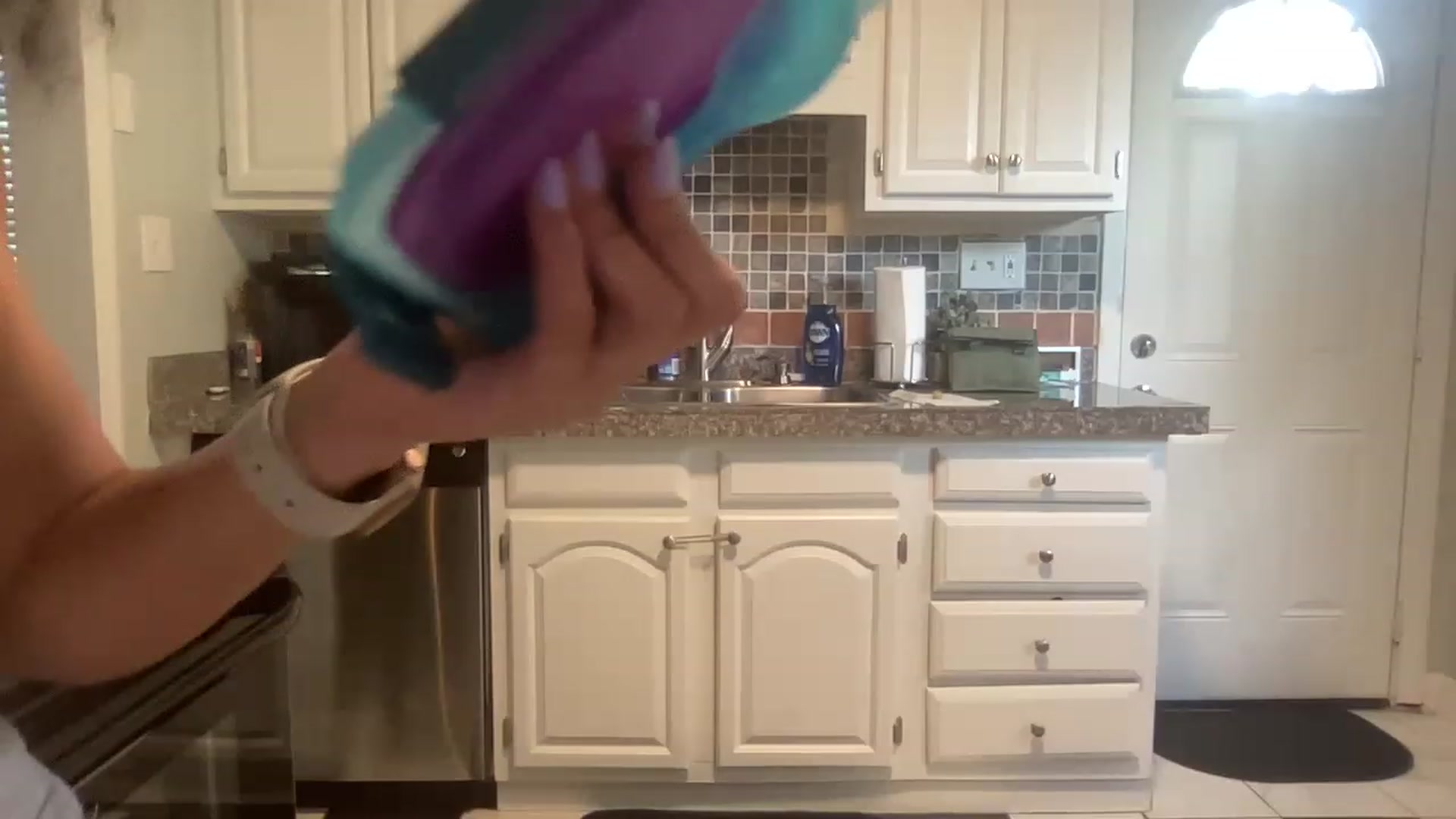 Gallery image thumbnail from kayleemarlee_'s myfreecams stream on, 03/29/2023, 17:08 image 17 of 20