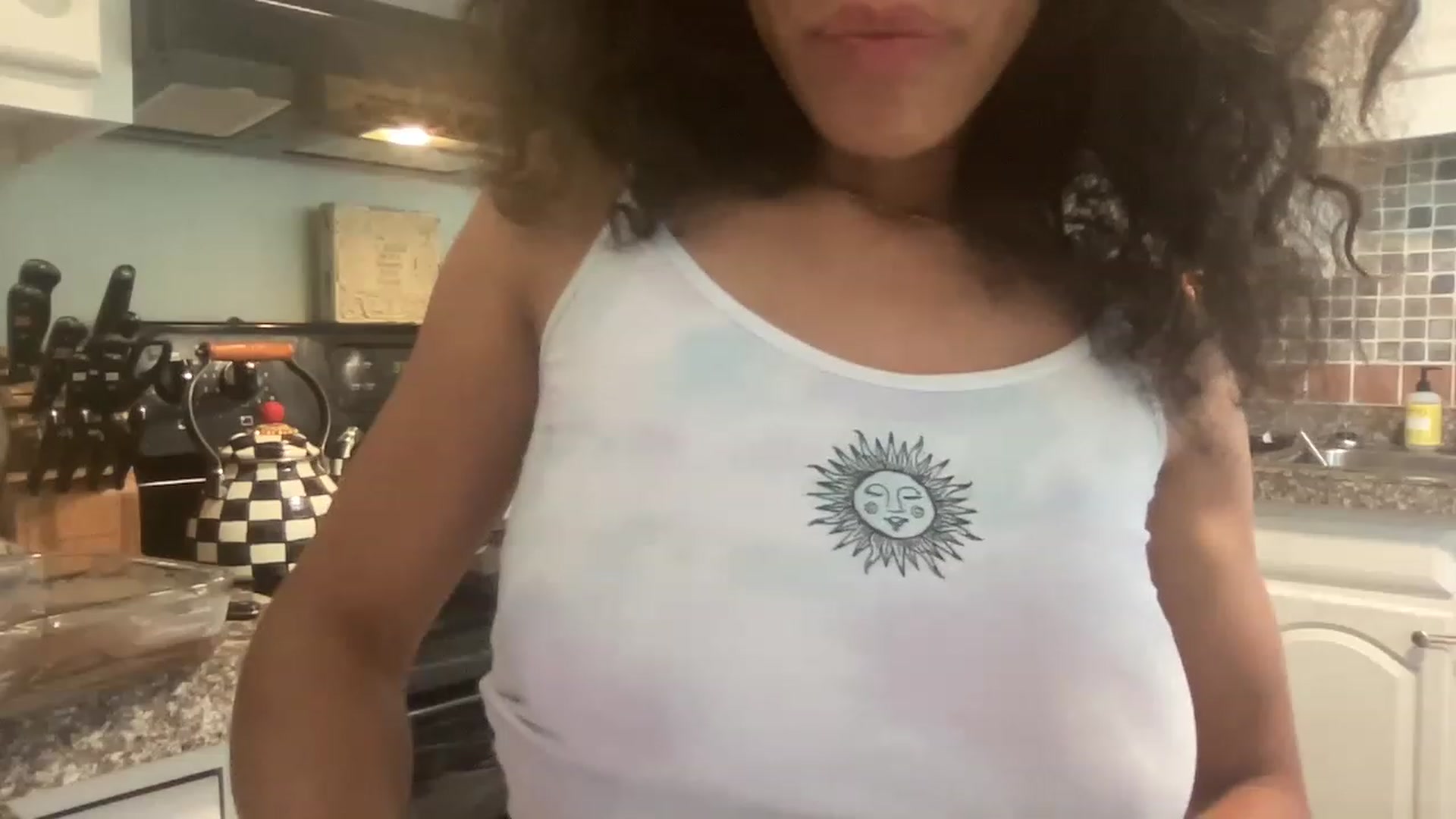 Gallery image thumbnail from kayleemarlee_'s myfreecams stream on, 03/29/2023, 18:11 image 15 of 20