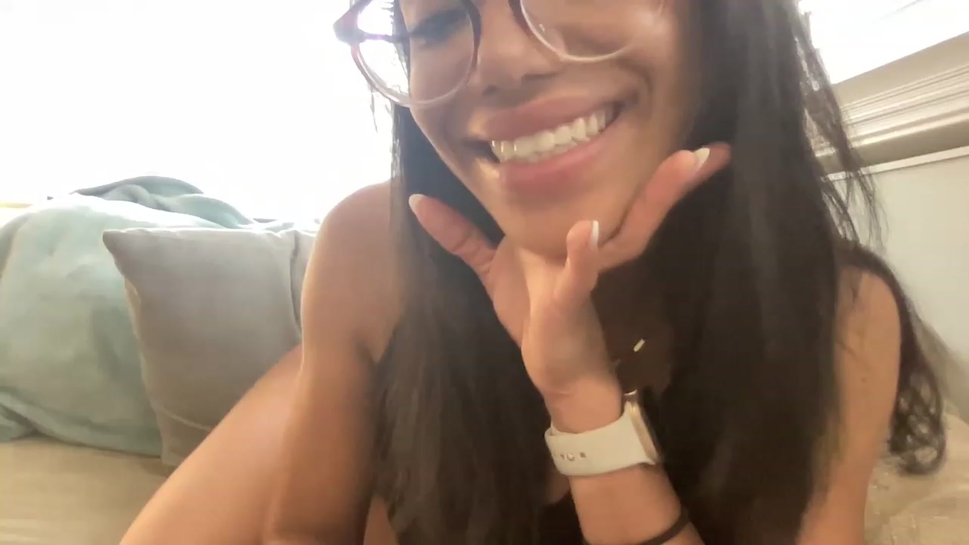 Gallery image thumbnail from kayleemarlee_'s myfreecams stream on, 04/05/2023, 17:59 image 14 of 20