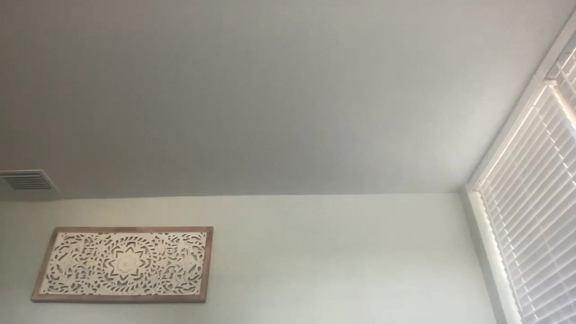 Gallery image thumbnail from kayleemarlee_'s myfreecams stream on, 04/06/2023, 17:05 image 15 of 20