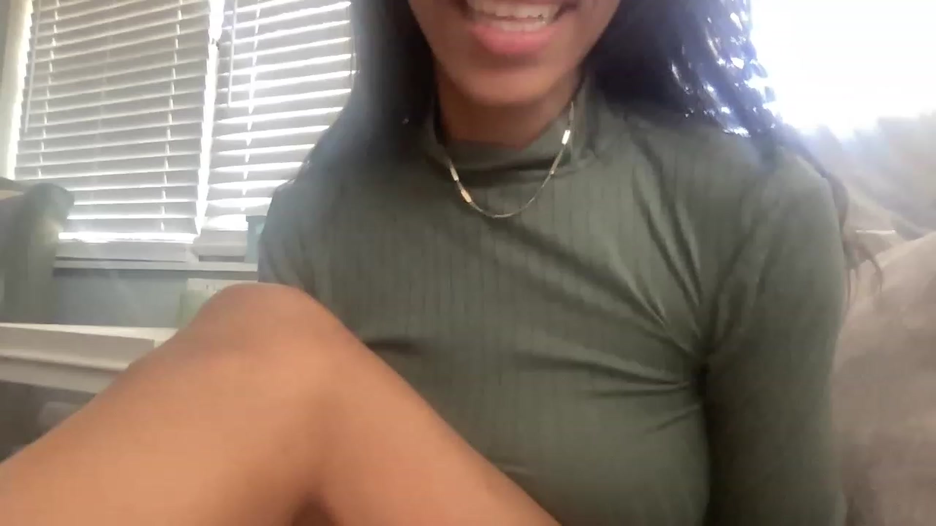 Gallery image thumbnail from kayleemarlee_'s myfreecams stream on, 04/06/2023, 17:05 image 6 of 20